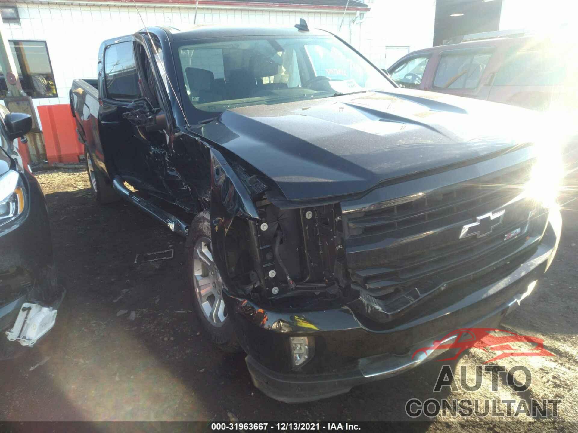 CHEVROLET SILVERADO 1500 2018 - 2GCVKREC4J1110062