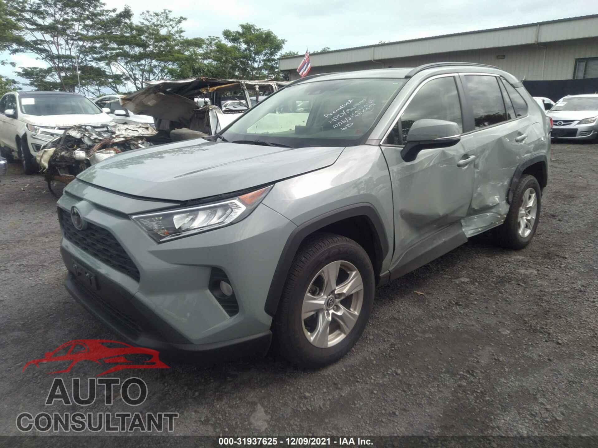 TOYOTA RAV4 2020 - JTMP1RFV6LD066150