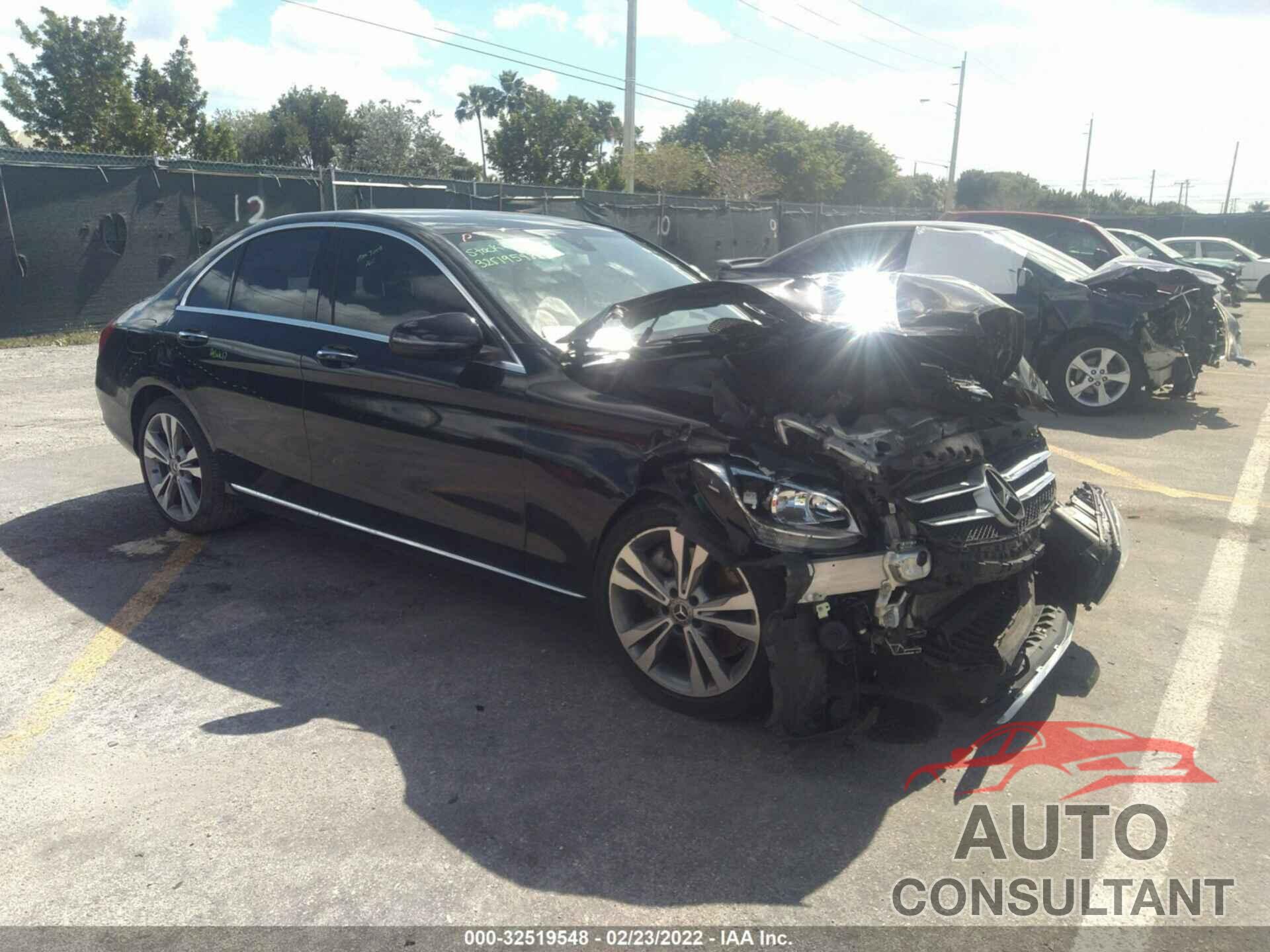 MERCEDES-BENZ C-CLASS 2017 - 55SWF4JB3HU230479