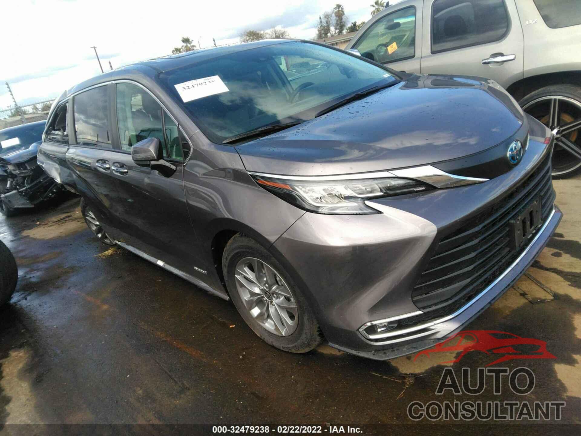 TOYOTA SIENNA 2021 - 5TDYRKEC8MS053796