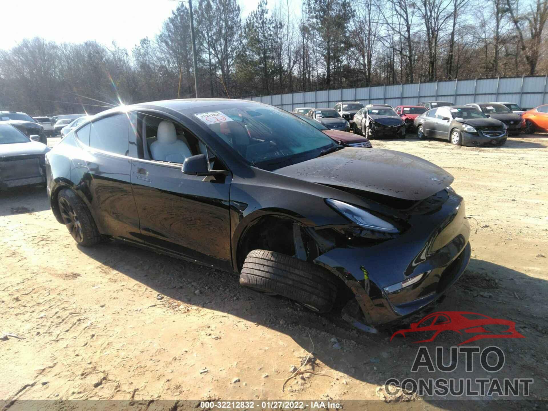 TESLA MODEL Y 2021 - 5YJYGDEE4MF256790