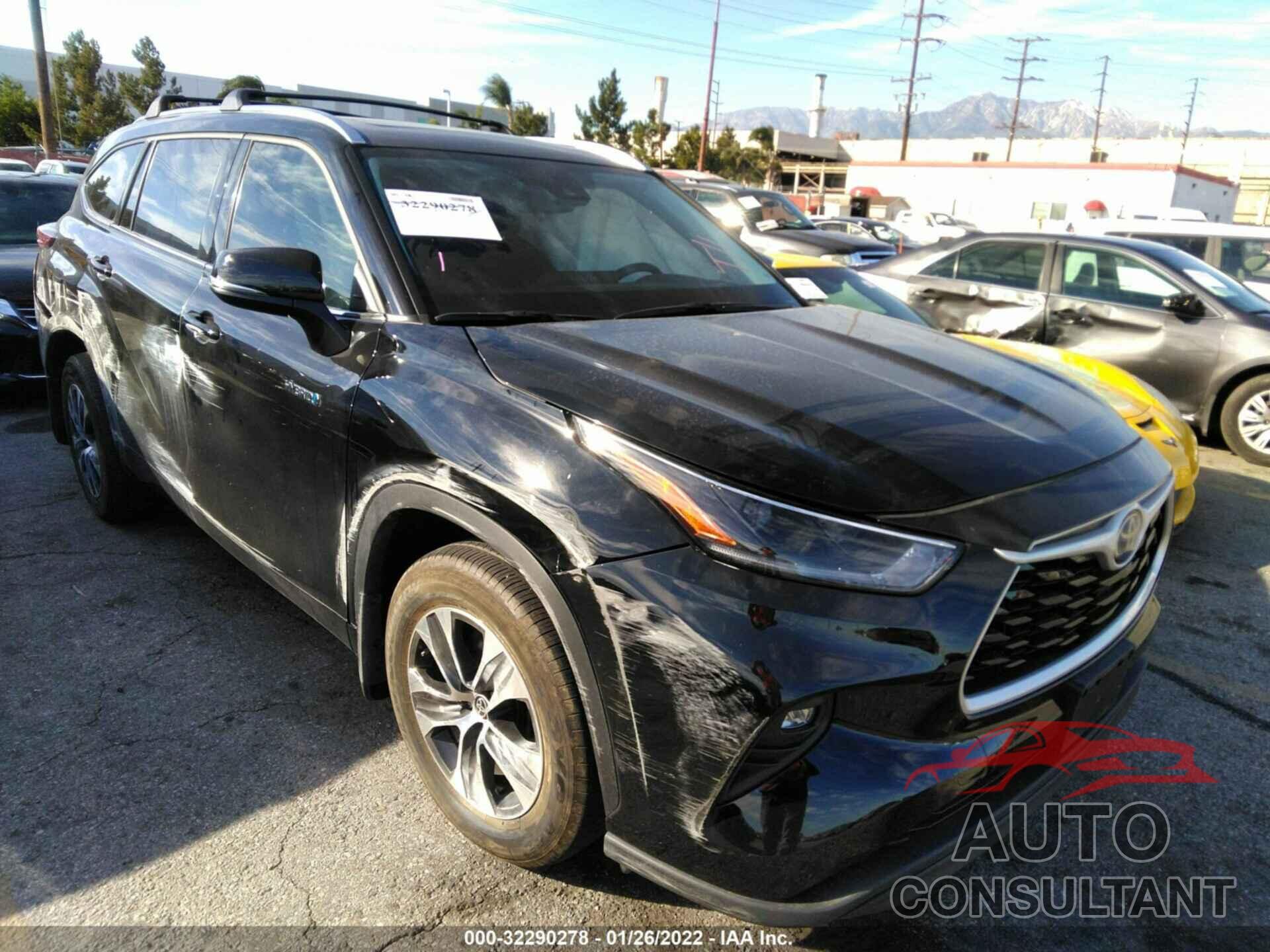 TOYOTA HIGHLANDER 2021 - 5TDHARAHXMS007971