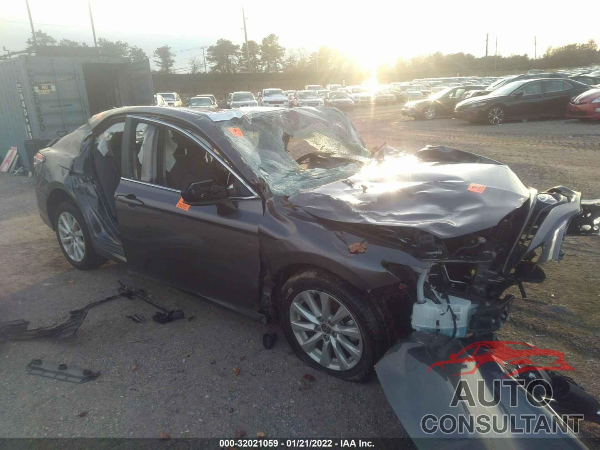 TOYOTA CAMRY 2020 - 4T1C11BK8LU005227