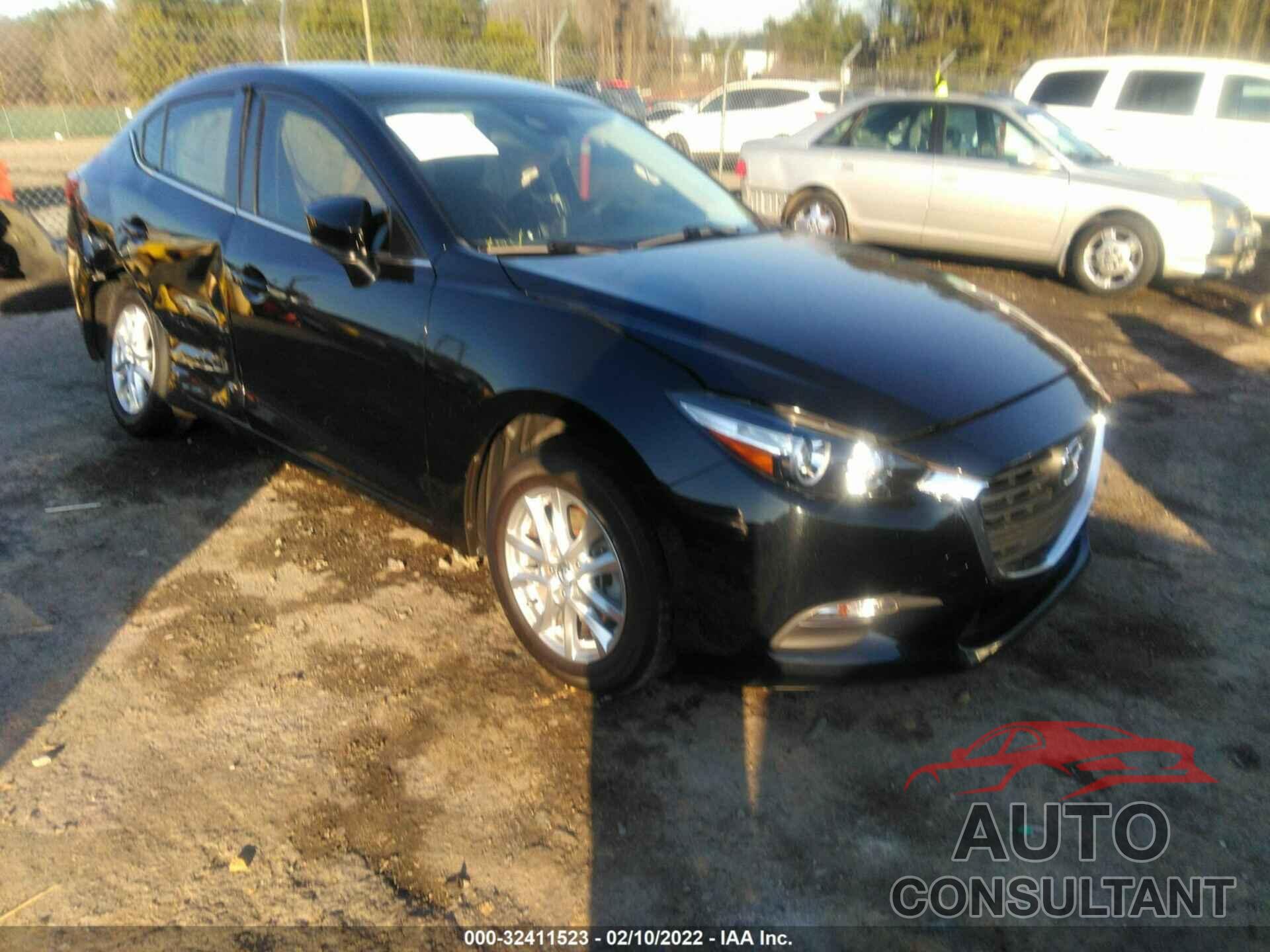 MAZDA MAZDA3 4-DOOR 2018 - 3MZBN1U72JM208383