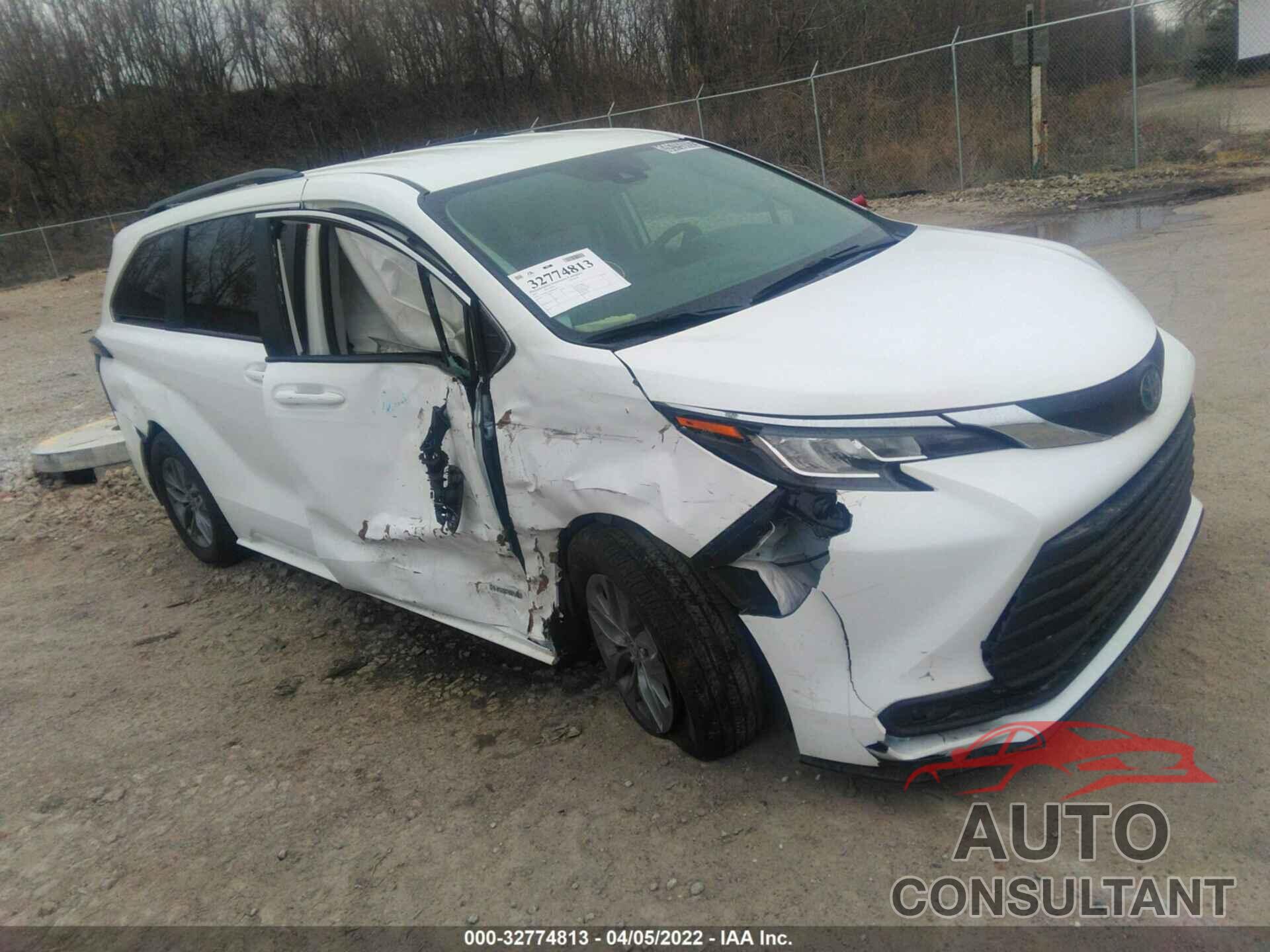 TOYOTA SIENNA 2021 - 5TDKRKEC8MS054405