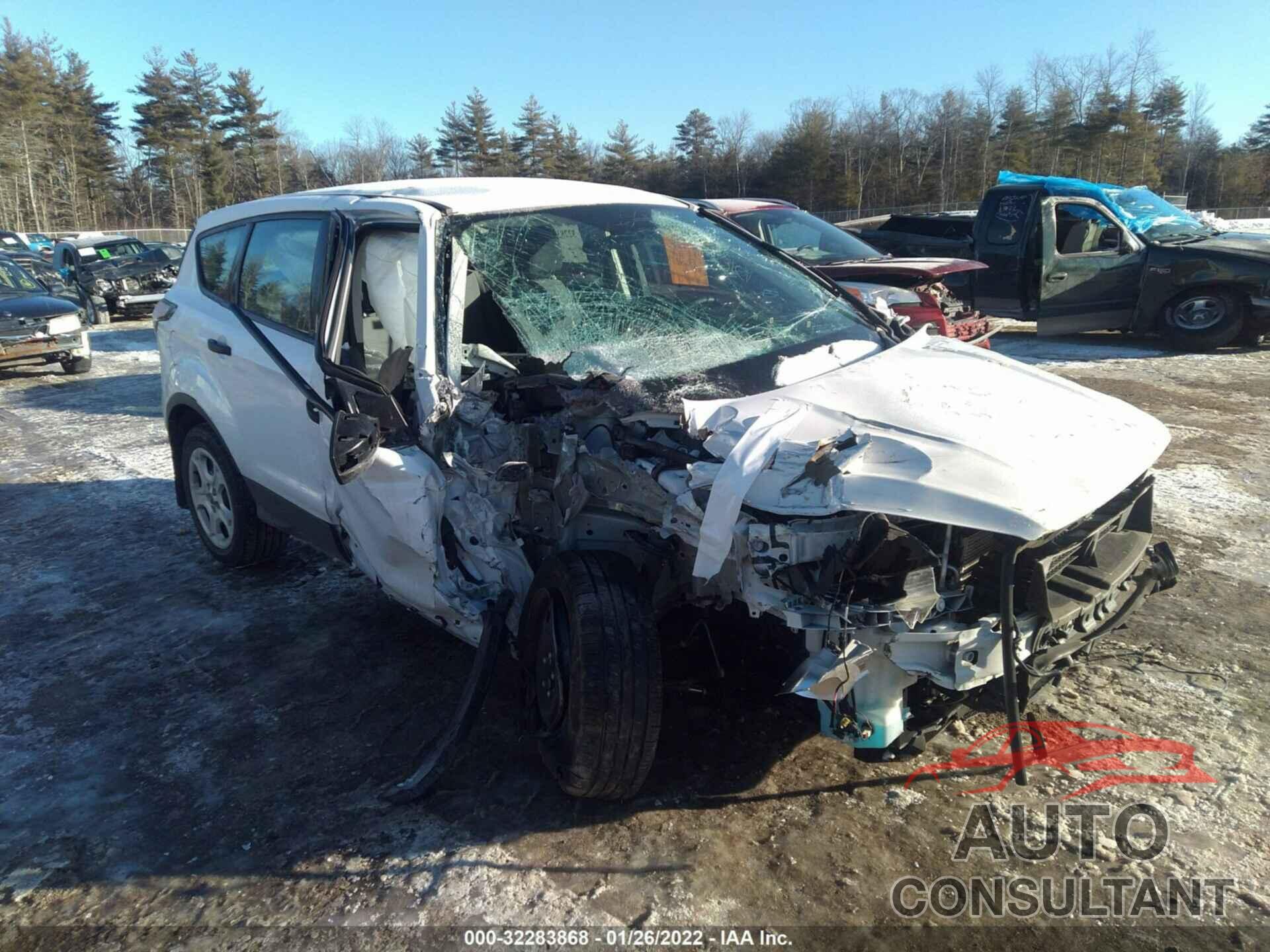 FORD ESCAPE 2017 - 1FMCU0F79HUE25495