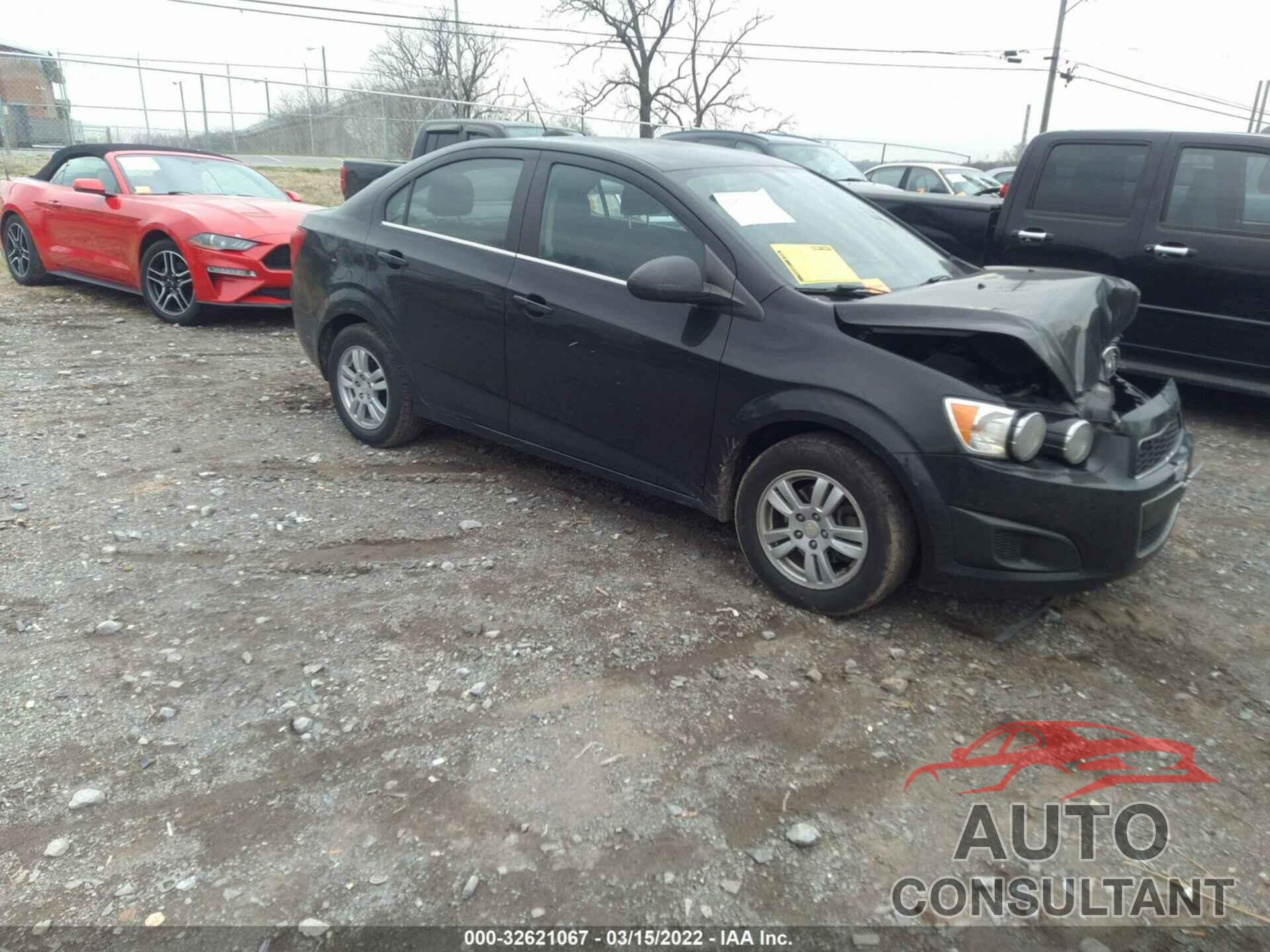 CHEVROLET SONIC 2016 - 1G1JC5SG2G4144700