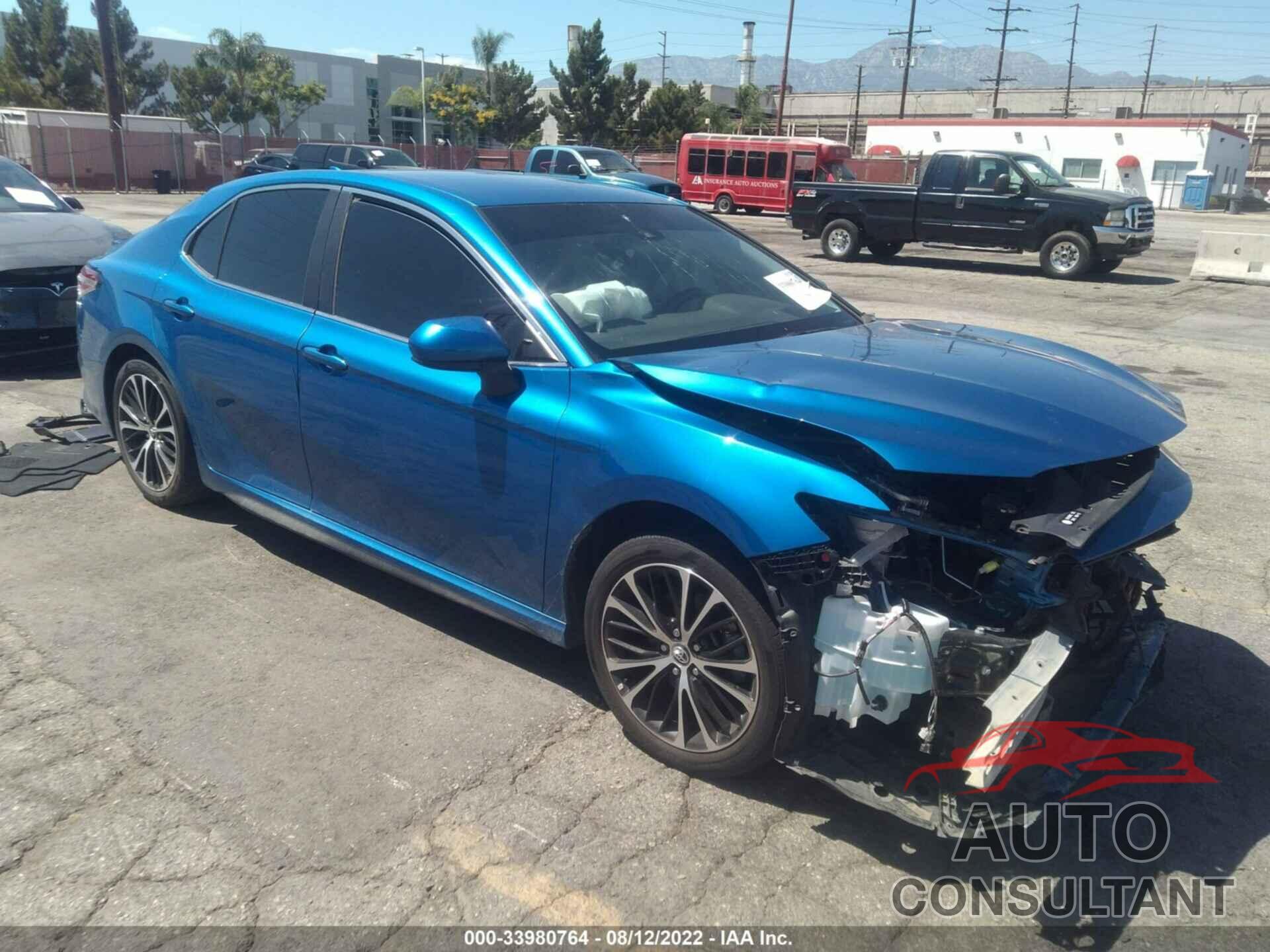 TOYOTA CAMRY 2020 - 4T1G11AK3LU302974