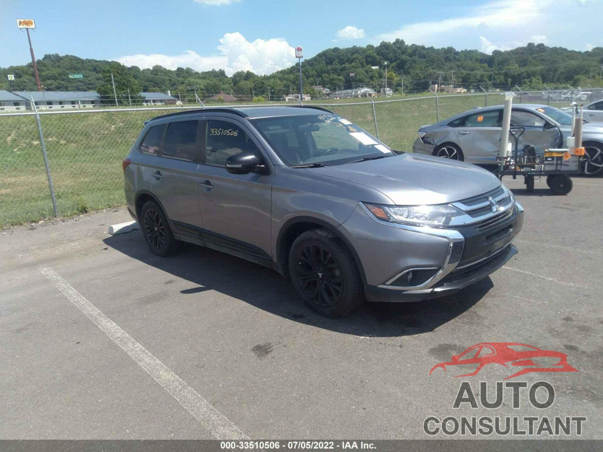 MITSUBISHI OUTLANDER 2018 - JA4AD3A39JZ024663