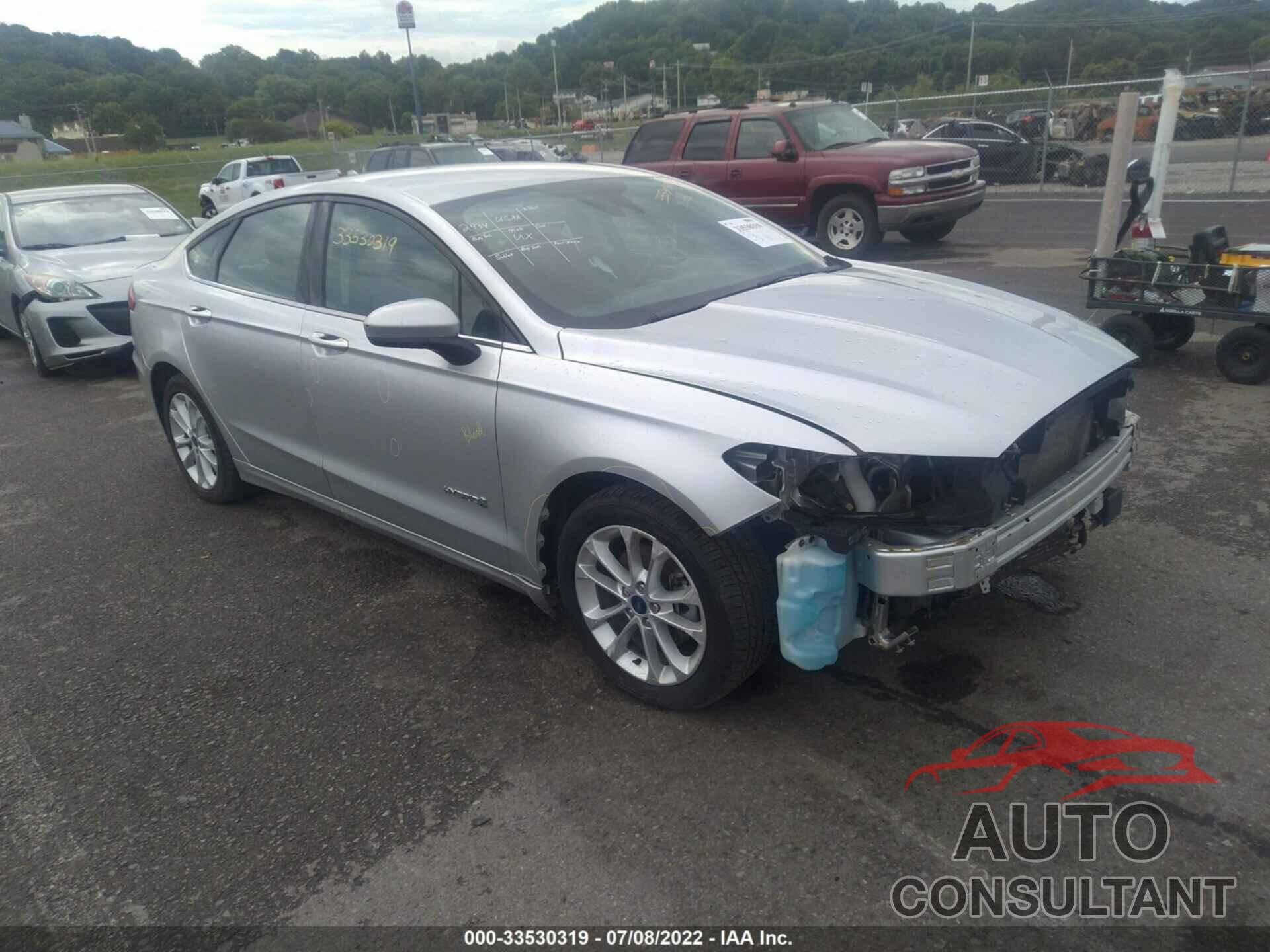 FORD FUSION HYBRID 2019 - 3FA6P0LU9KR143879