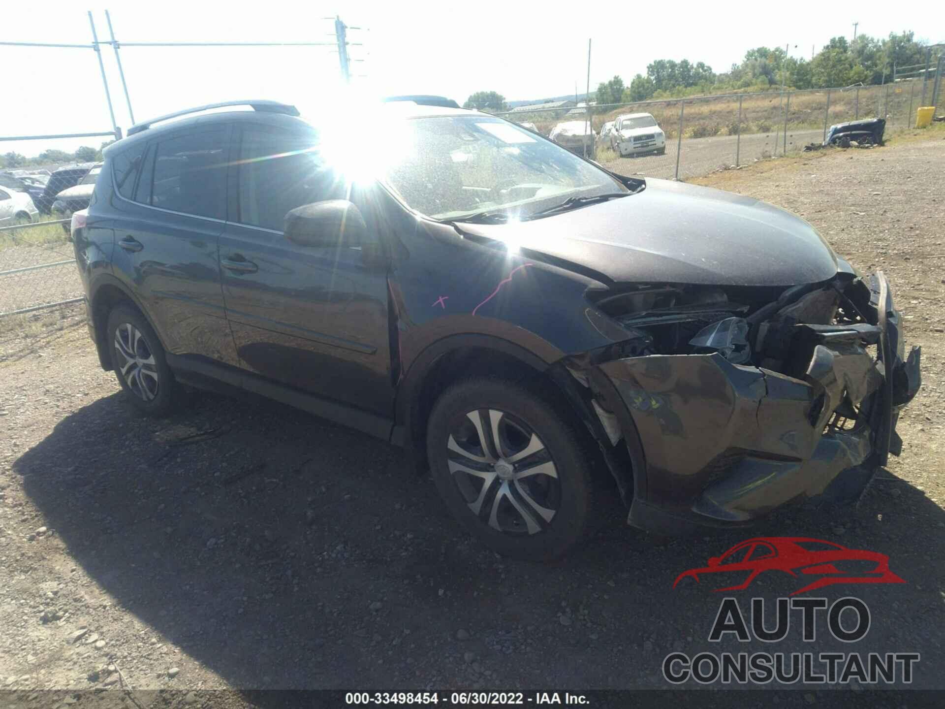 TOYOTA RAV4 2018 - JTMBFREV7JJ207402