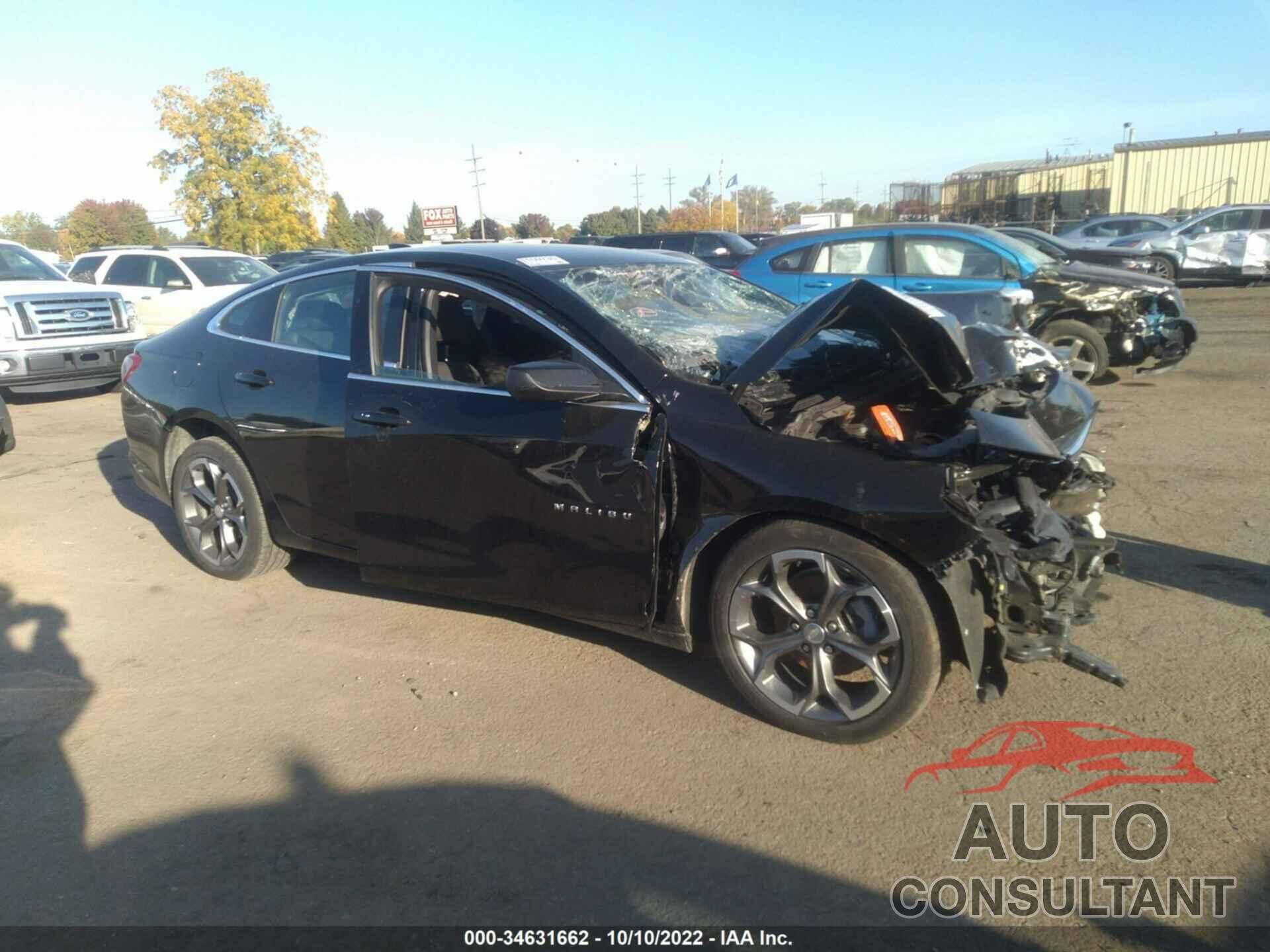 CHEVROLET MALIBU 2021 - 1G1ZD5ST9MF046518