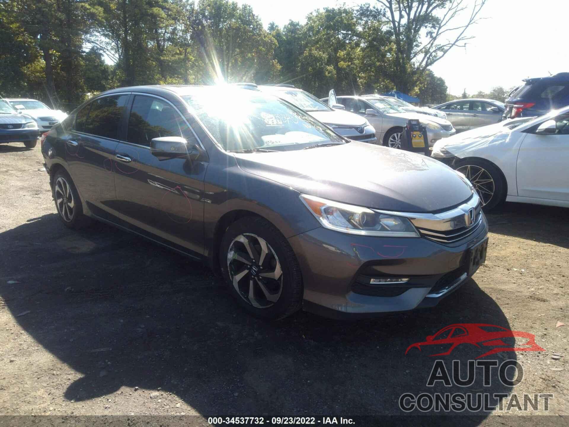 HONDA ACCORD SEDAN 2016 - 1HGCR2F72GA058300