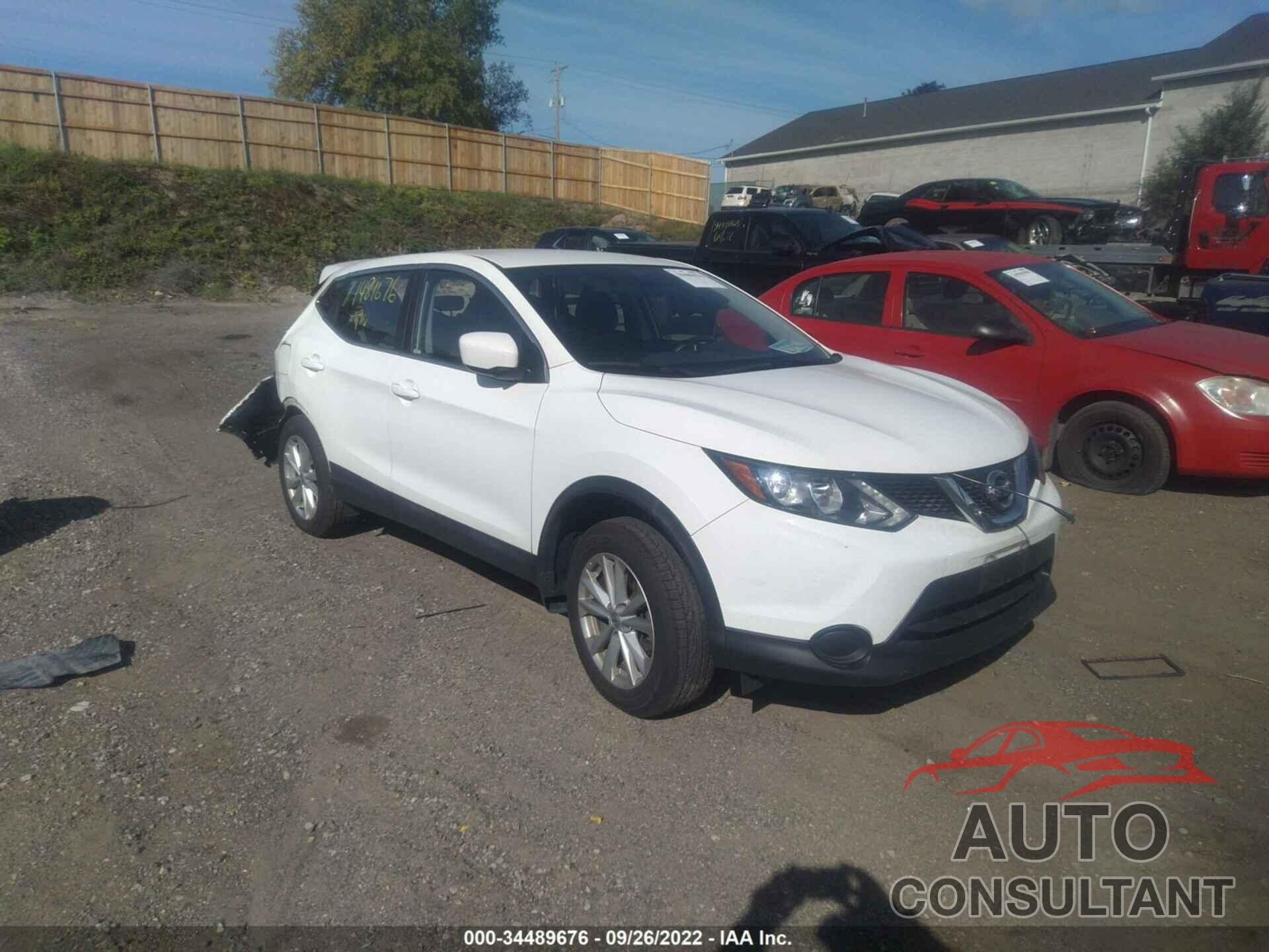 NISSAN ROGUE SPORT 2017 - JN1BJ1CPXHW020031