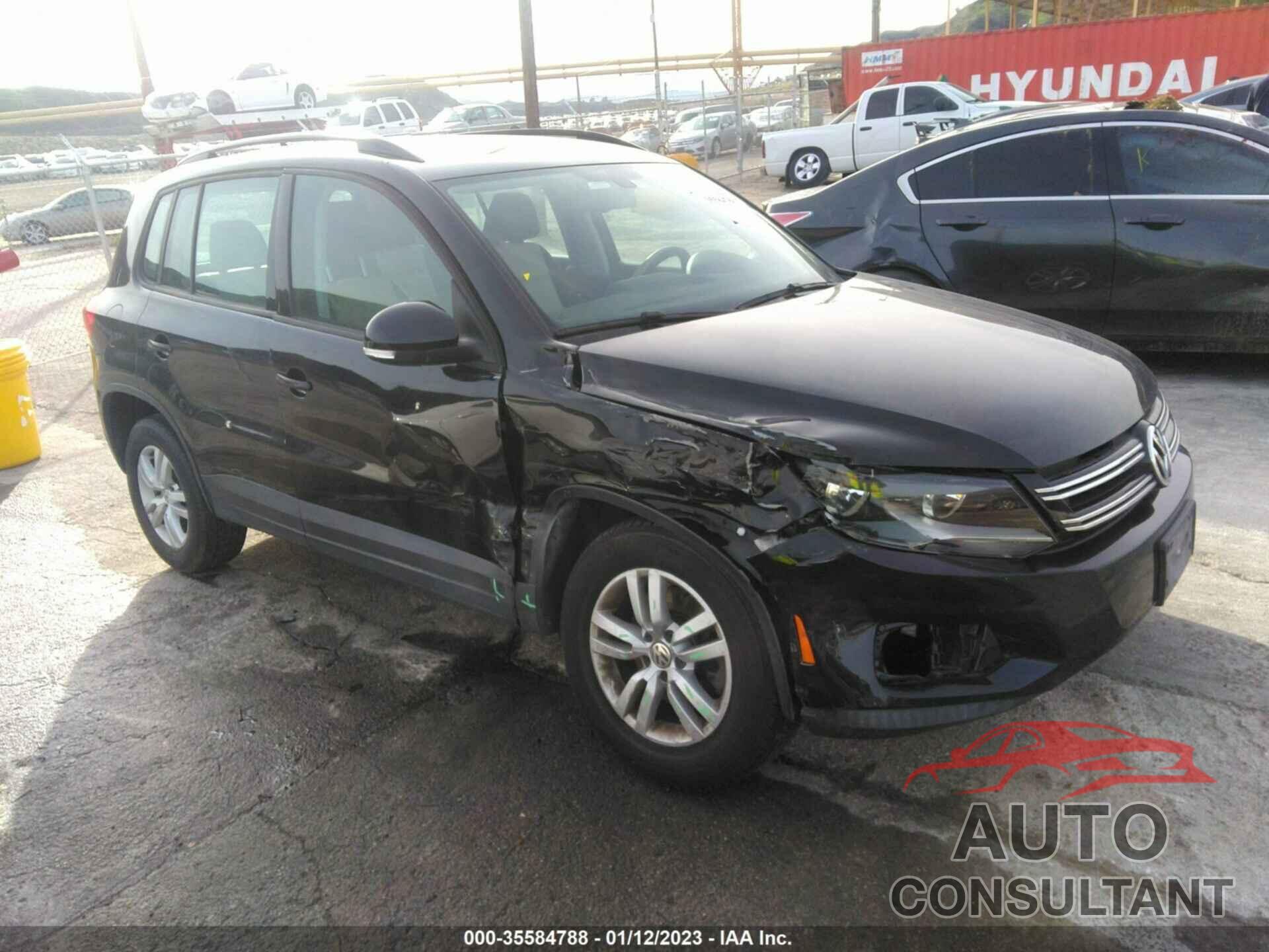 VOLKSWAGEN TIGUAN 2017 - WVGAV7AX9HK023296