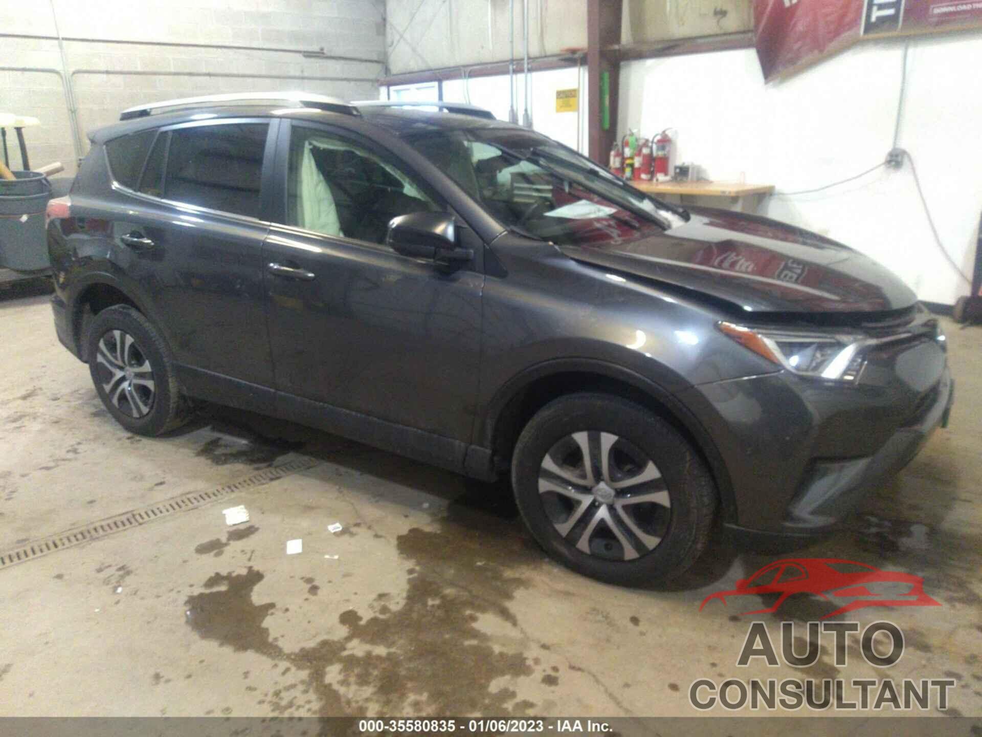 TOYOTA RAV4 2018 - JTMBFREVXJJ717968
