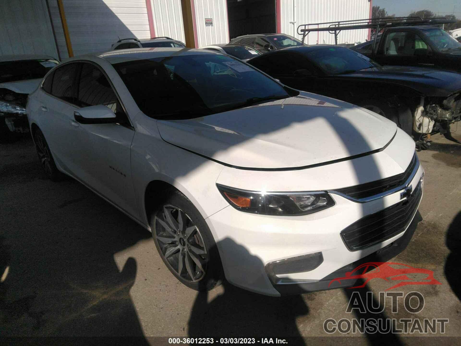 CHEVROLET MALIBU 2017 - 1G1ZE5STXHF199542