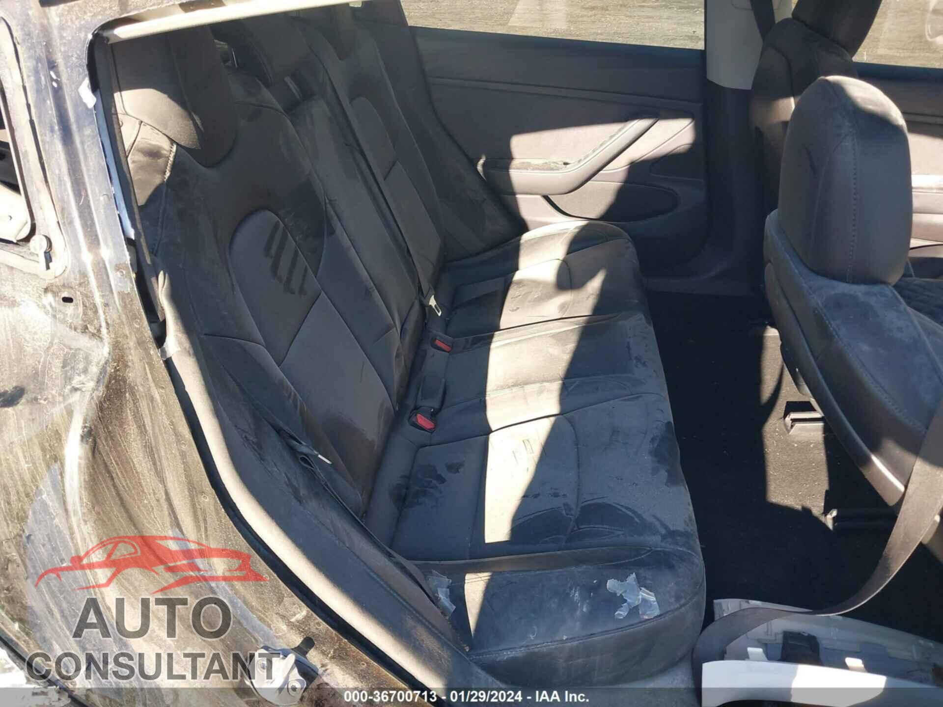 TESLA MODEL 3 2019 - 5YJ3E1EB6KF208953