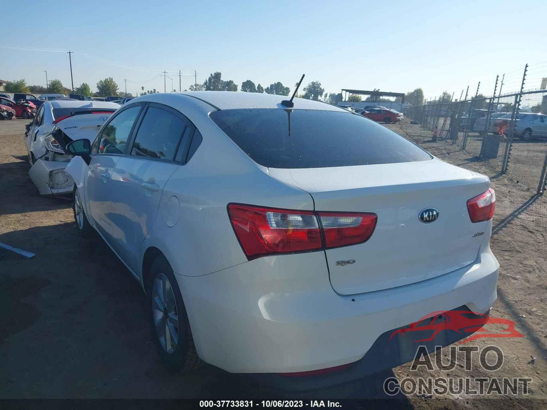 KIA RIO 2016 - KNADN4A31G6680594