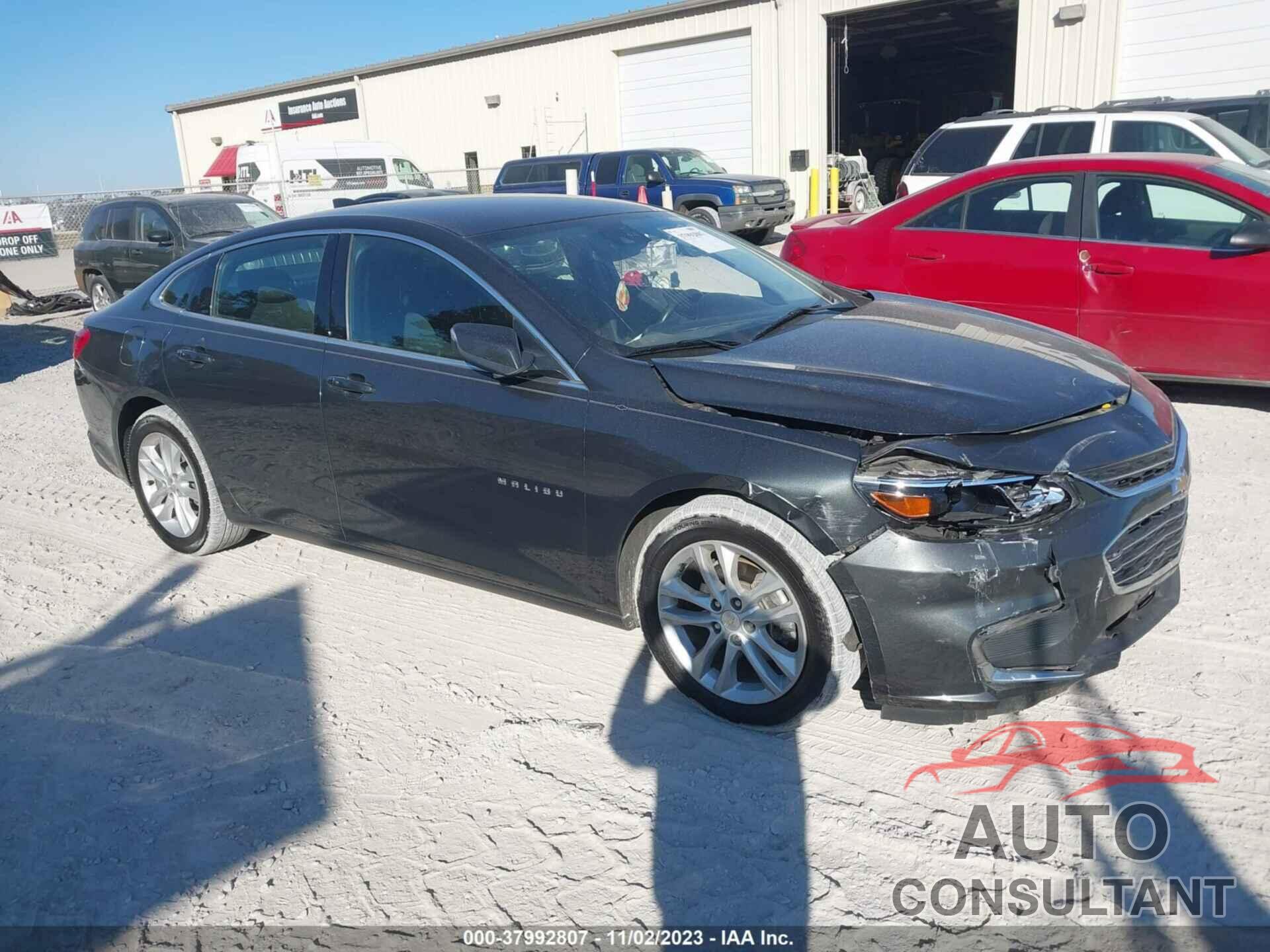 CHEVROLET MALIBU 2018 - 1G1ZD5ST0JF196271