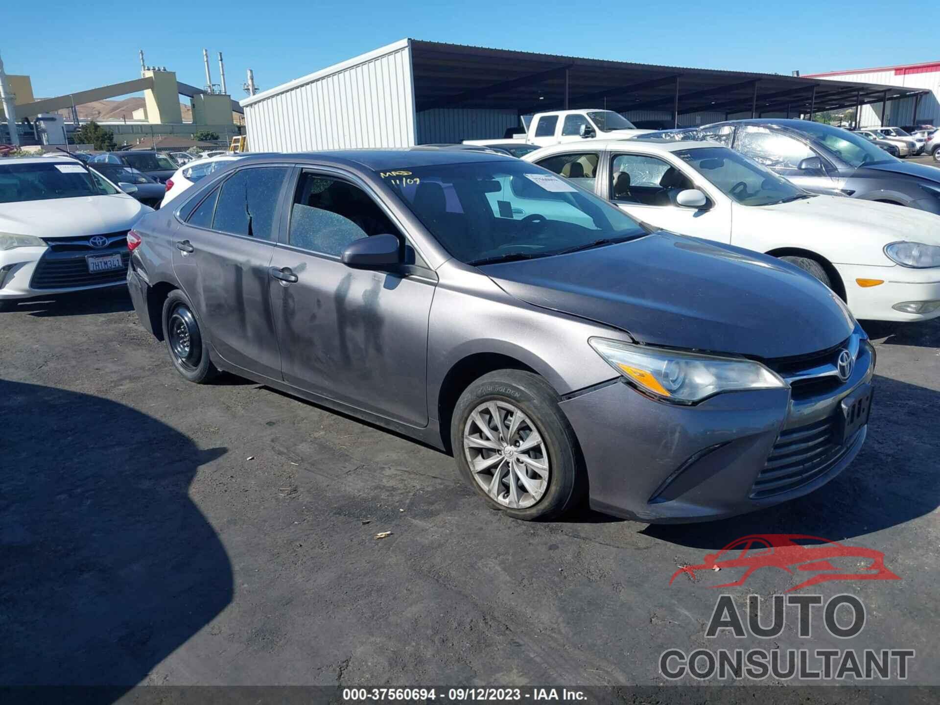 TOYOTA CAMRY 2016 - 4T4BF1FK1GR580028