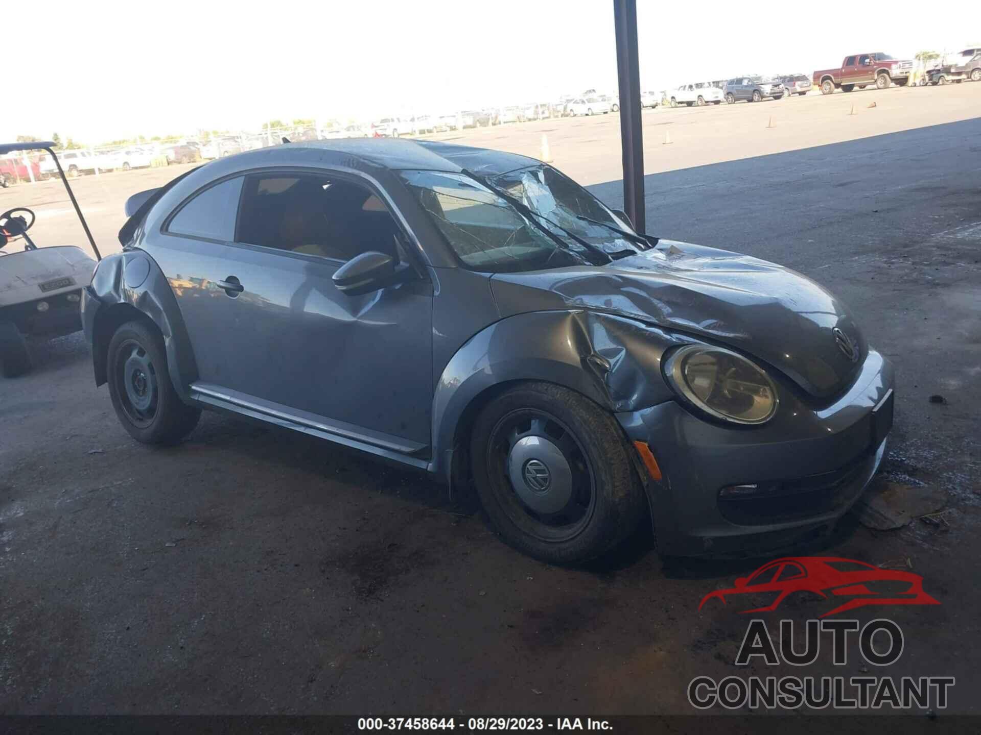 VOLKSWAGEN BEETLE 2016 - 3VWF17AT2GM636951