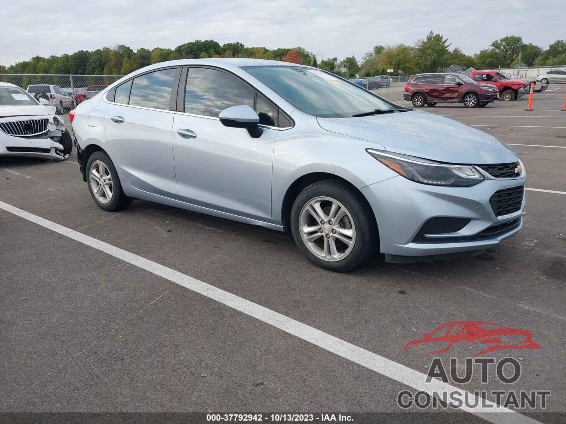 CHEVROLET CRUZE 2017 - 1G1BE5SM6H7213523