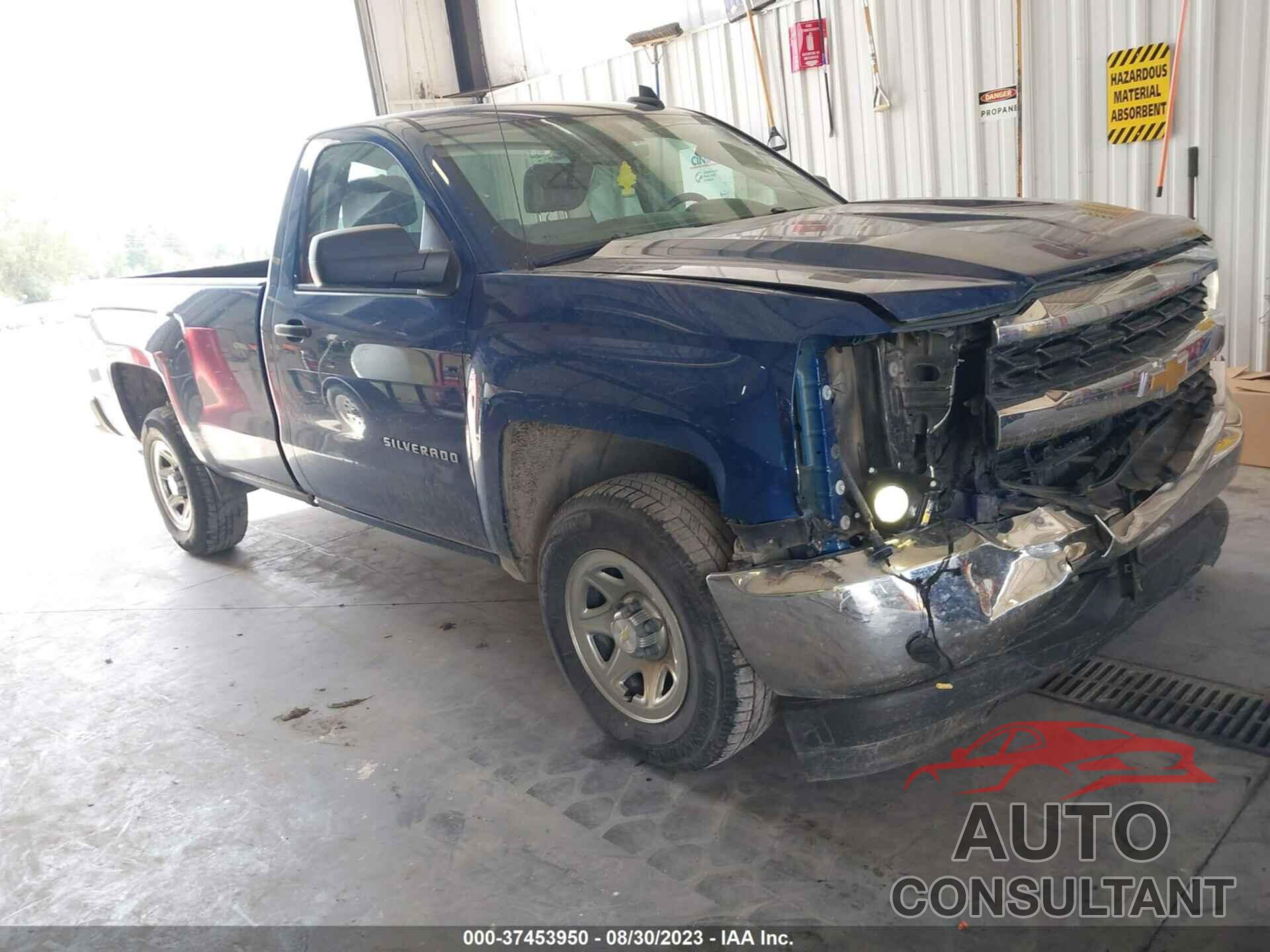 CHEVROLET SILVERADO 1500 2018 - 1GCNCNEH4JZ142261