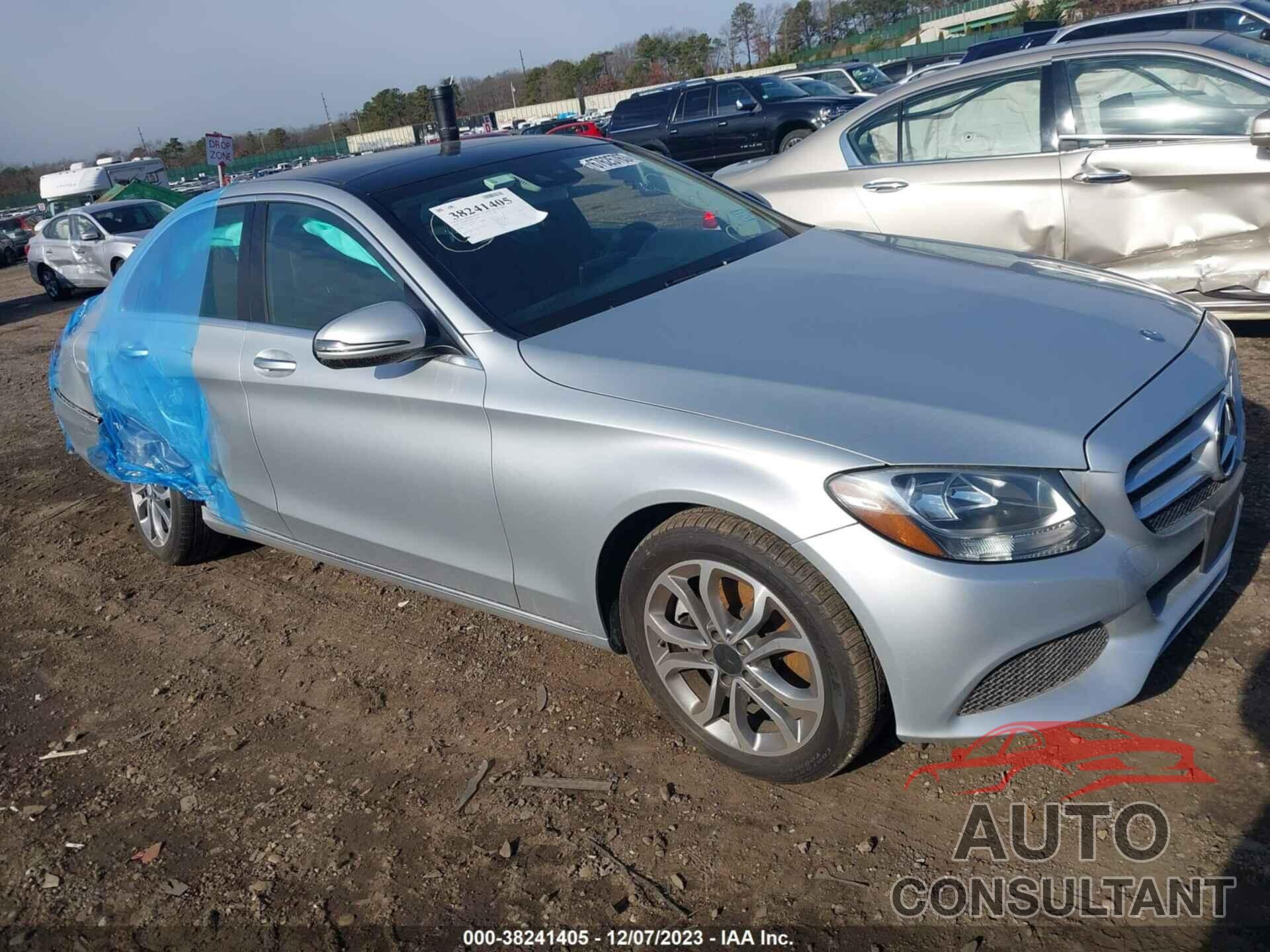 MERCEDES-BENZ C 300 2017 - 55SWF4KB4HU210627