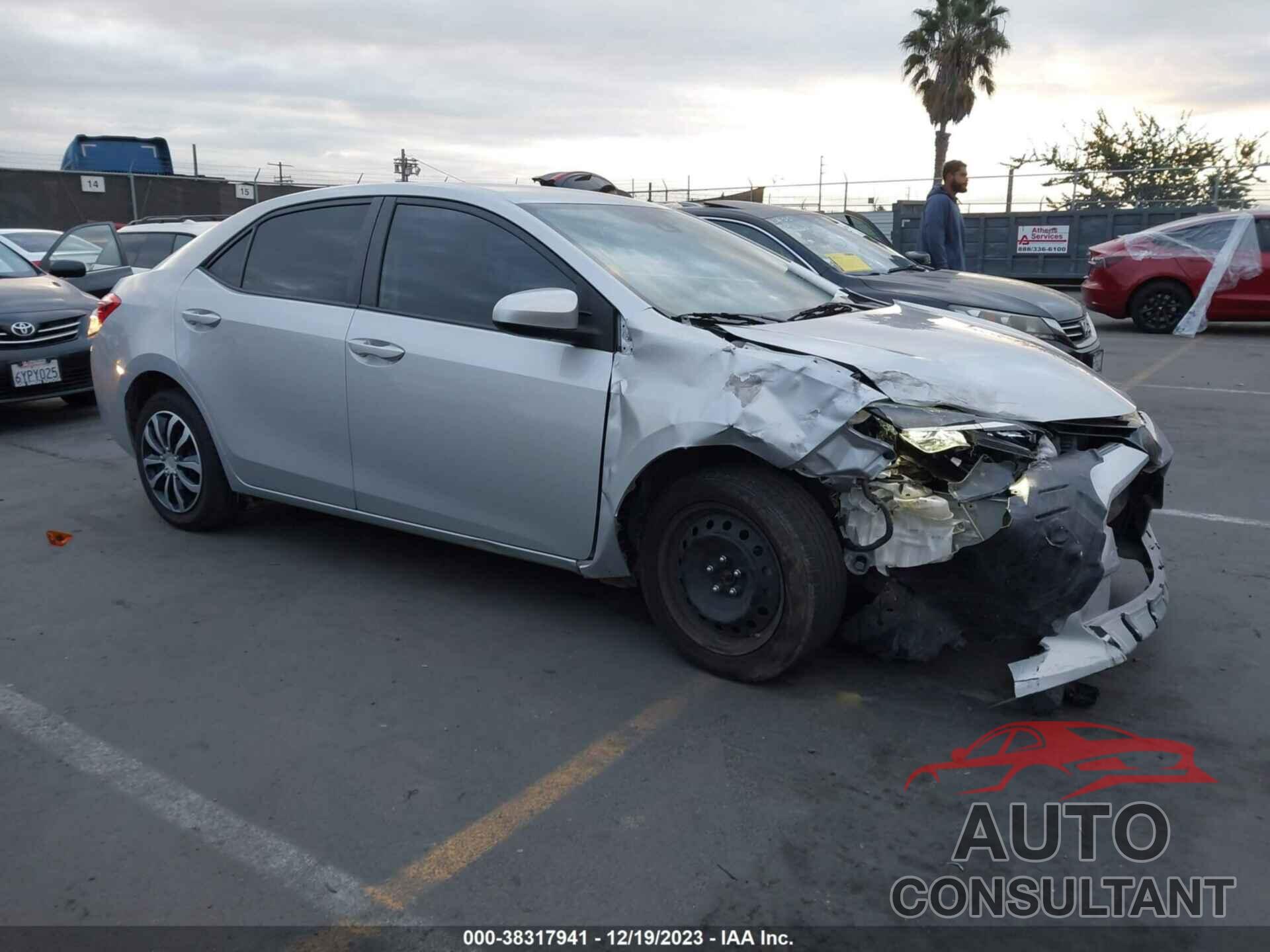 TOYOTA COROLLA 2018 - 2T1BURHE8JC070709