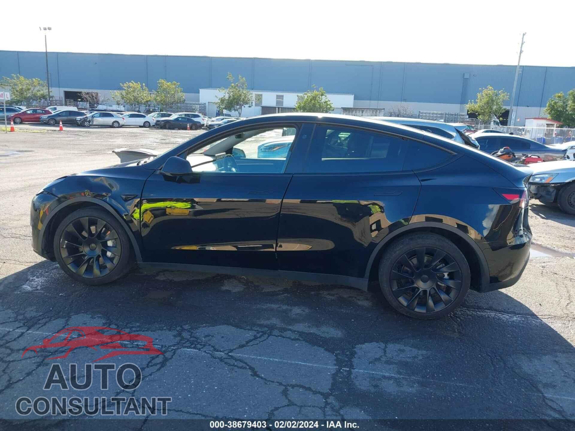 TESLA MODEL Y 2023 - 7SAYGDEEXPF836813