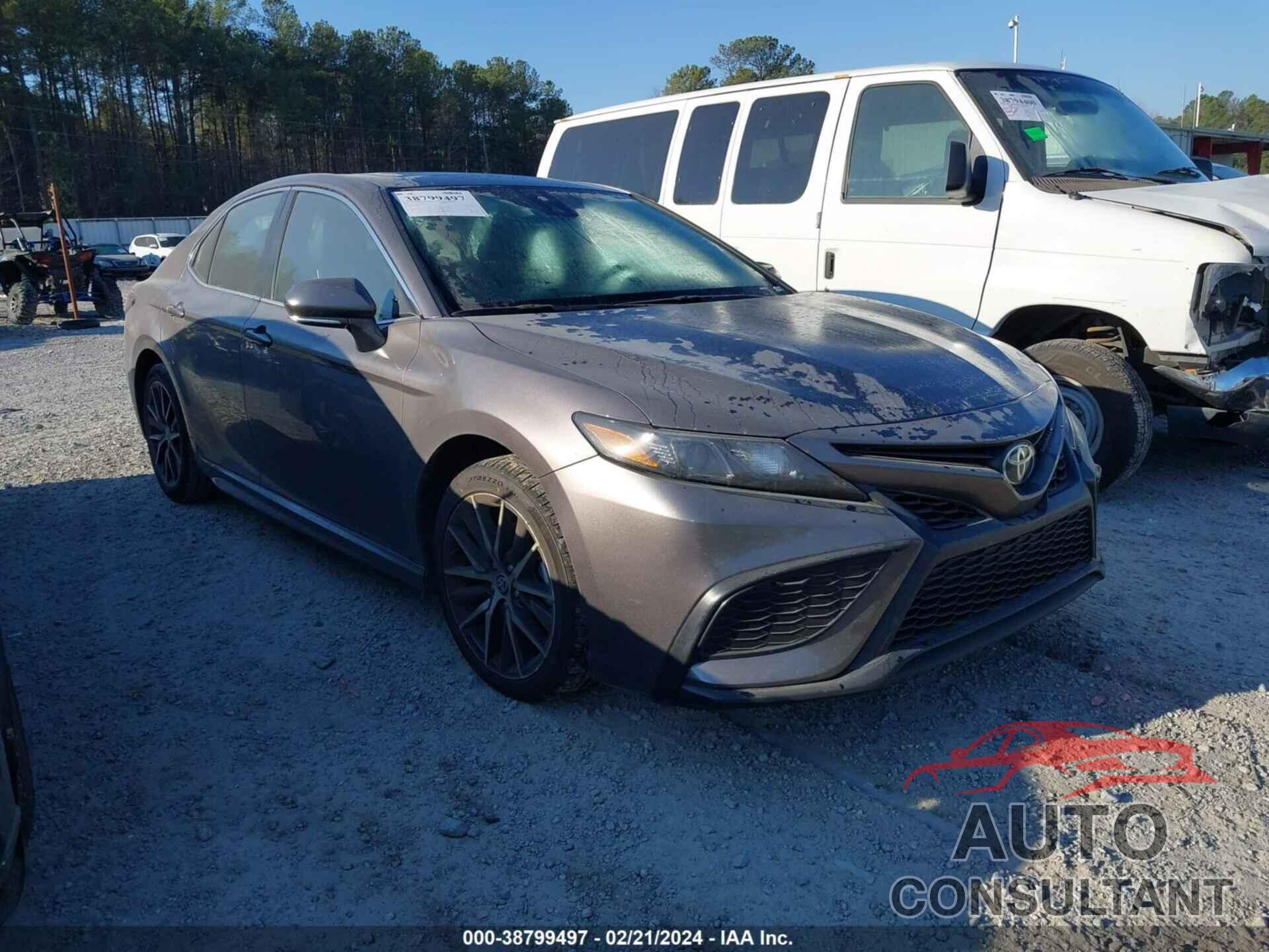 TOYOTA CAMRY 2022 - 4T1G11AK8NU623296