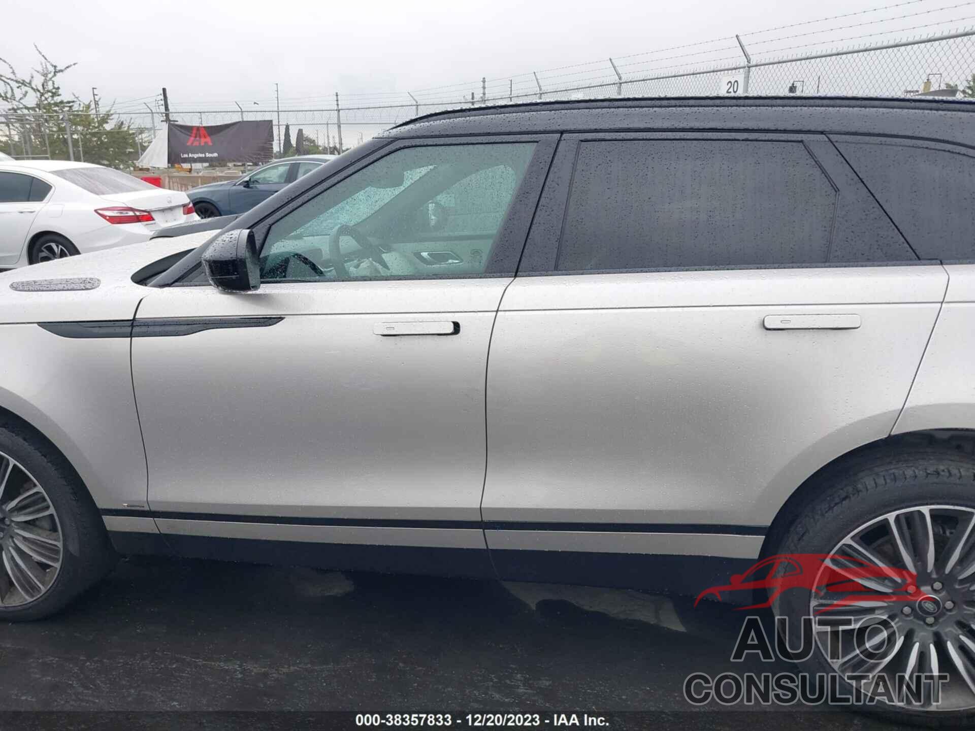 LAND ROVER RANGE ROVER VELAR 2018 - SALYM2RV2JA729252