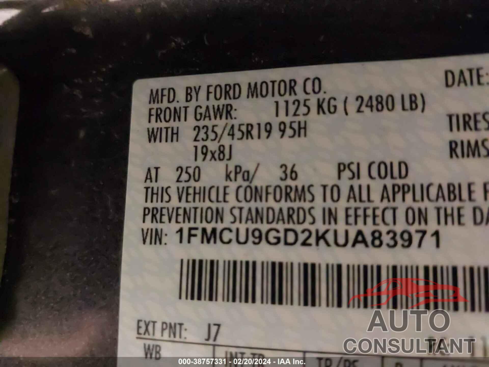 FORD ESCAPE 2019 - 1FMCU9GD2KUA83971