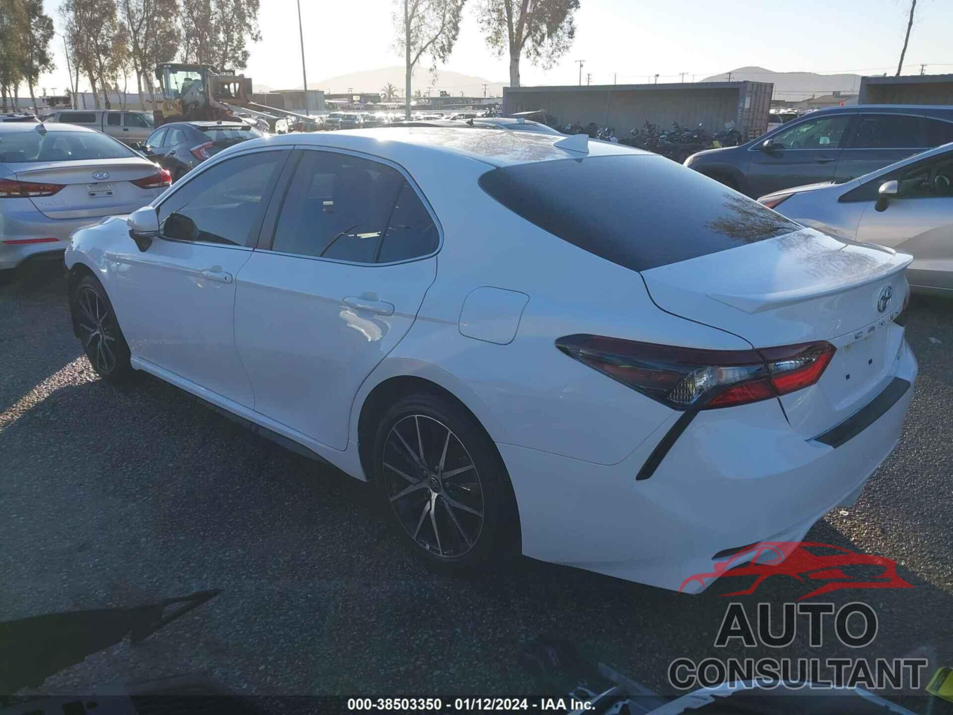 TOYOTA CAMRY 2022 - 4T1G11AK0NU654610