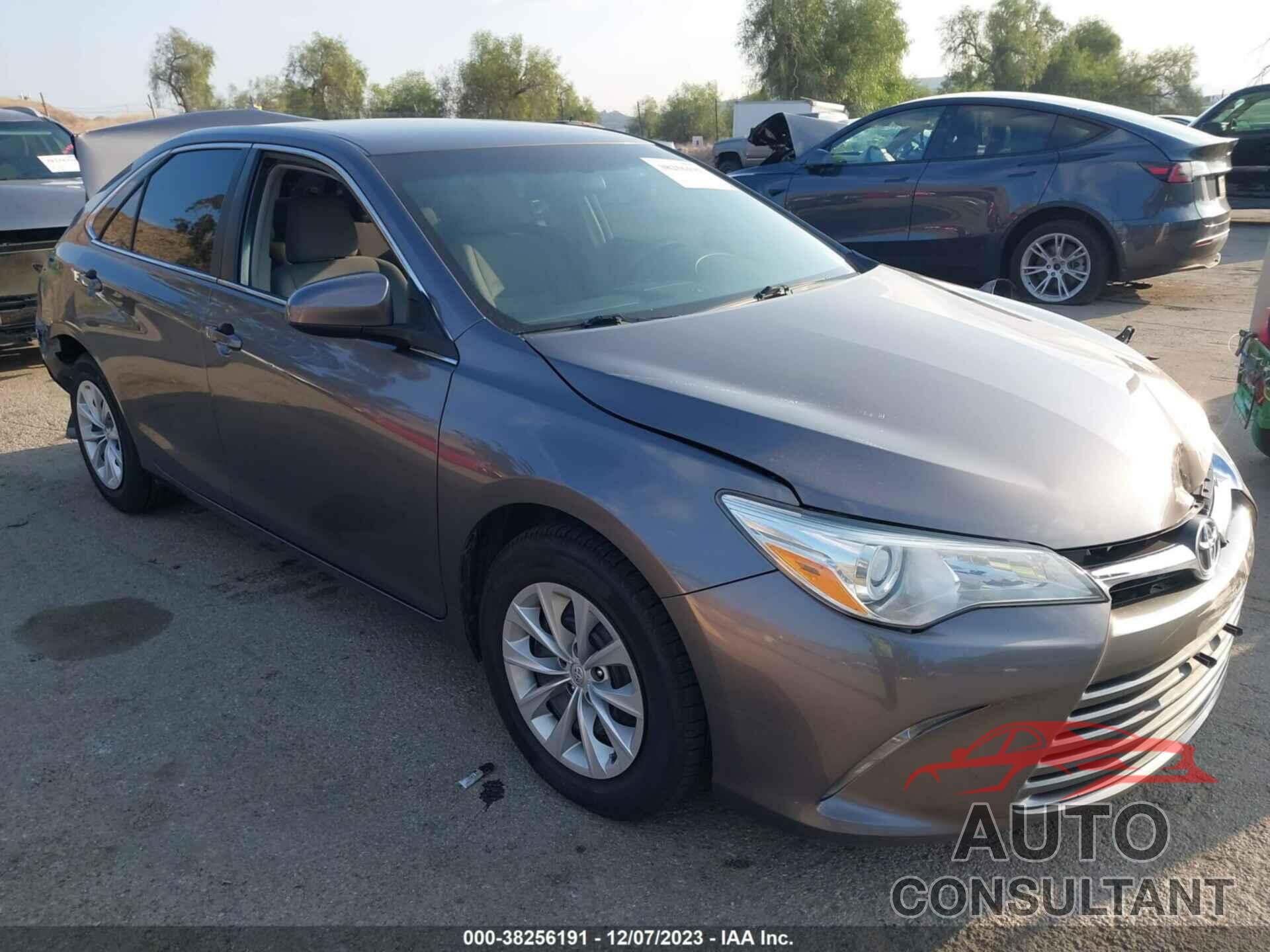 TOYOTA CAMRY 2016 - 4T4BF1FK7GR535708