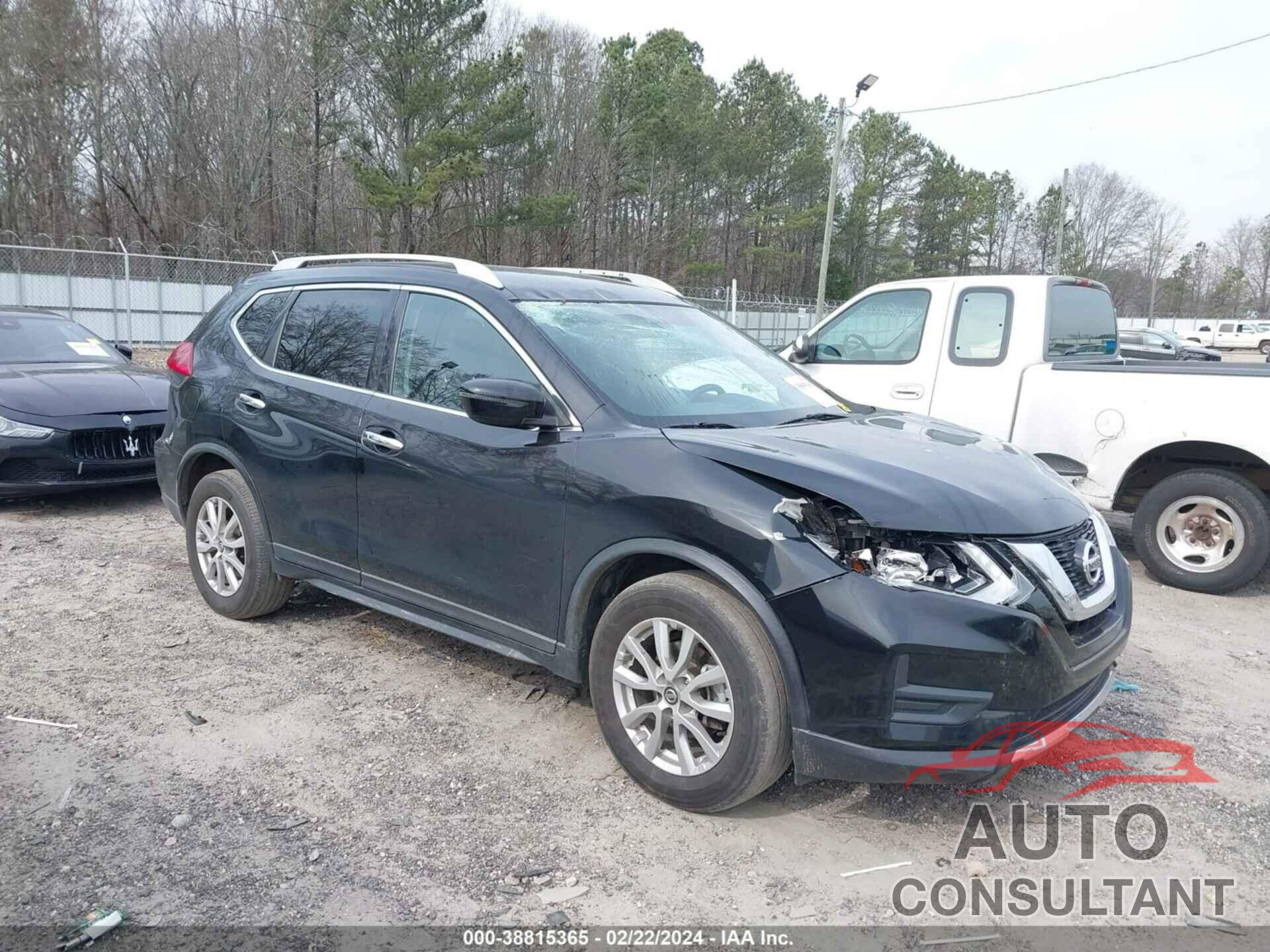 NISSAN ROGUE 2017 - KNMAT2MT5HP561728