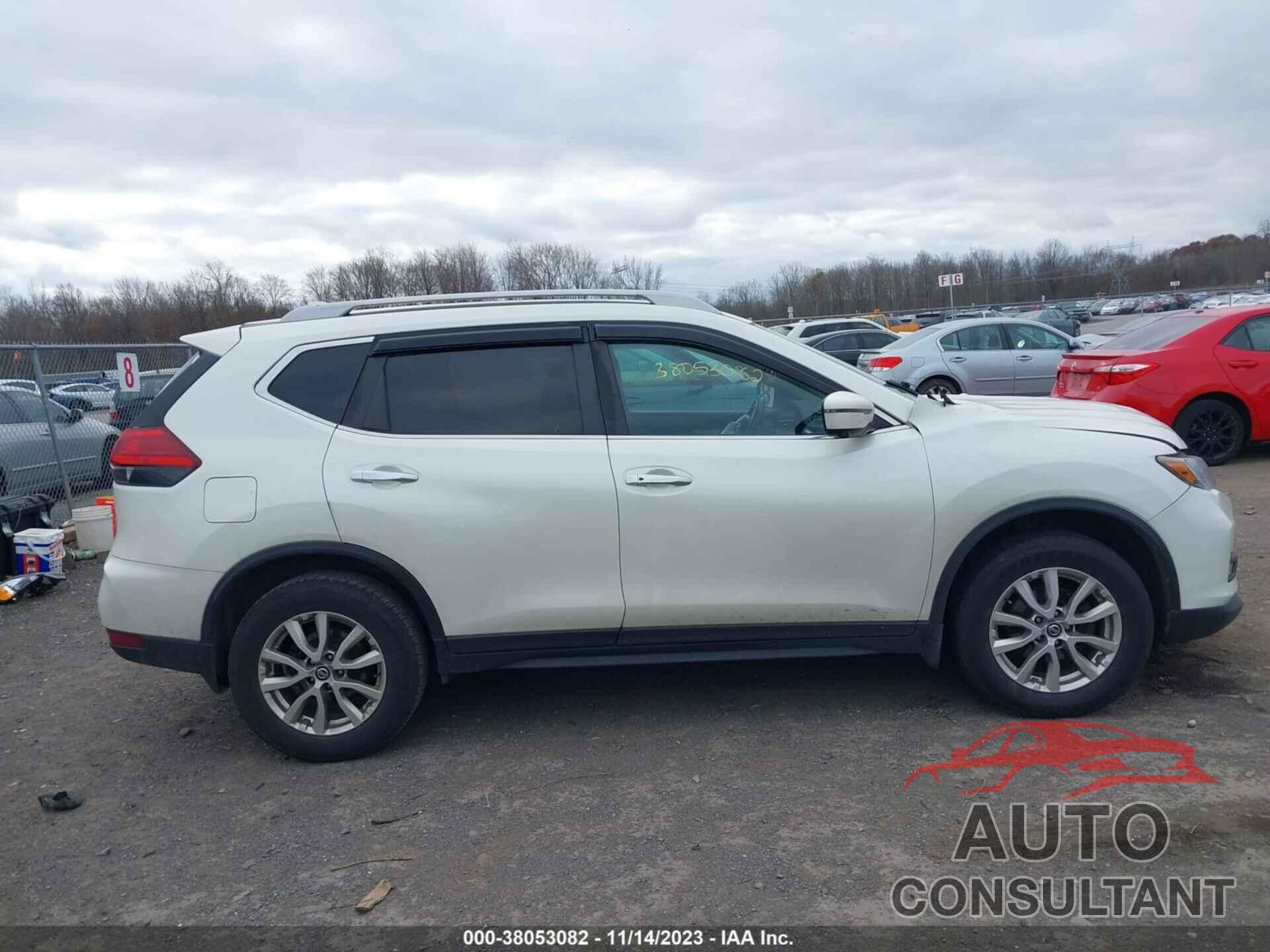 NISSAN ROGUE 2017 - 5N1AT2MV5HC777292