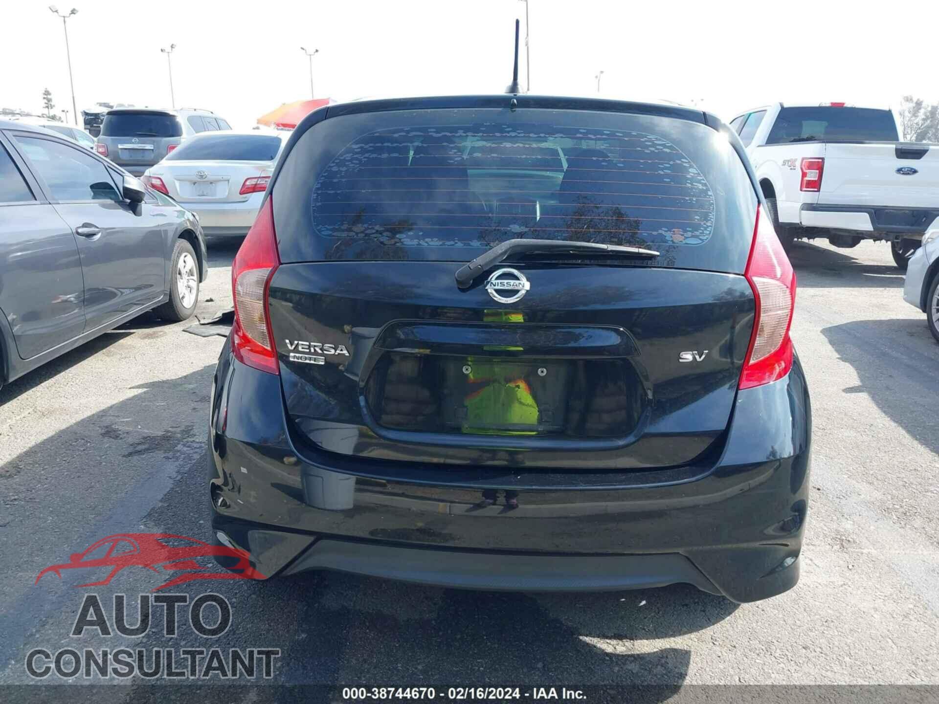 NISSAN VERSA NOTE 2017 - 3N1CE2CP8HL354448