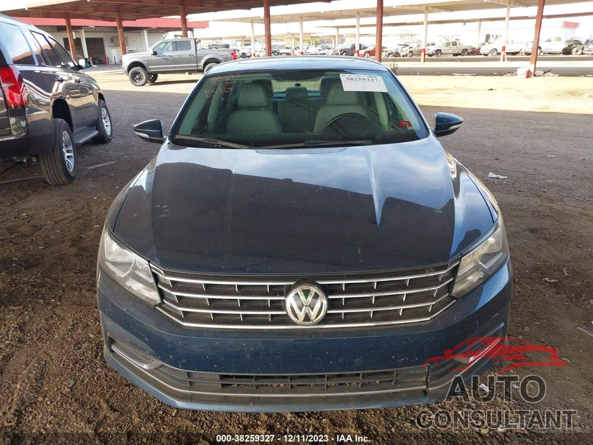 VOLKSWAGEN PASSAT 2018 - 1VWBA7A30JC031589