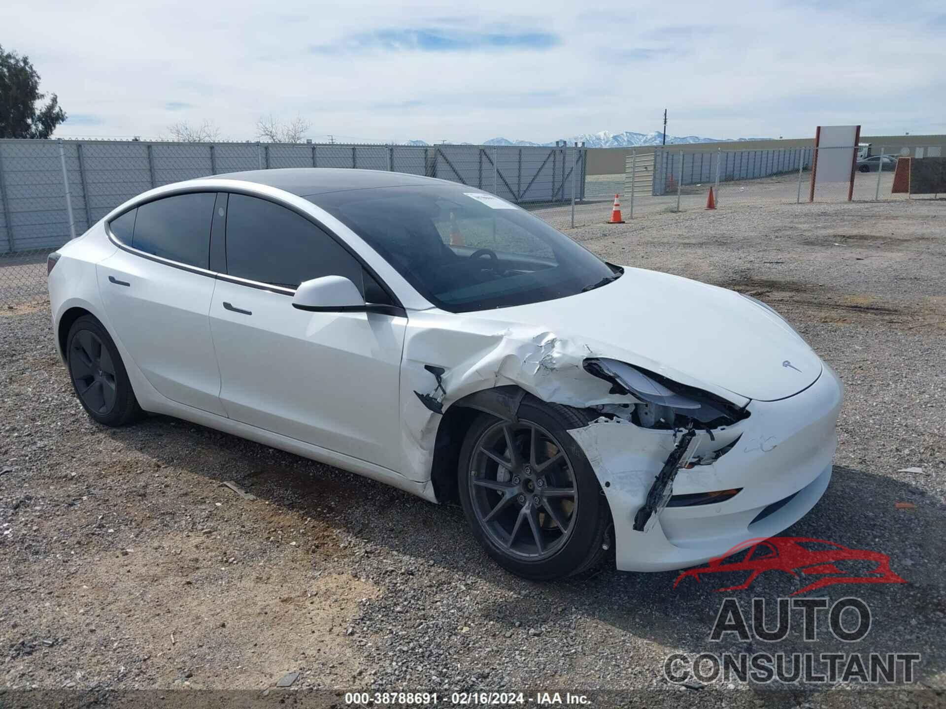 TESLA MODEL 3 2022 - 5YJ3E1EB9NF210829