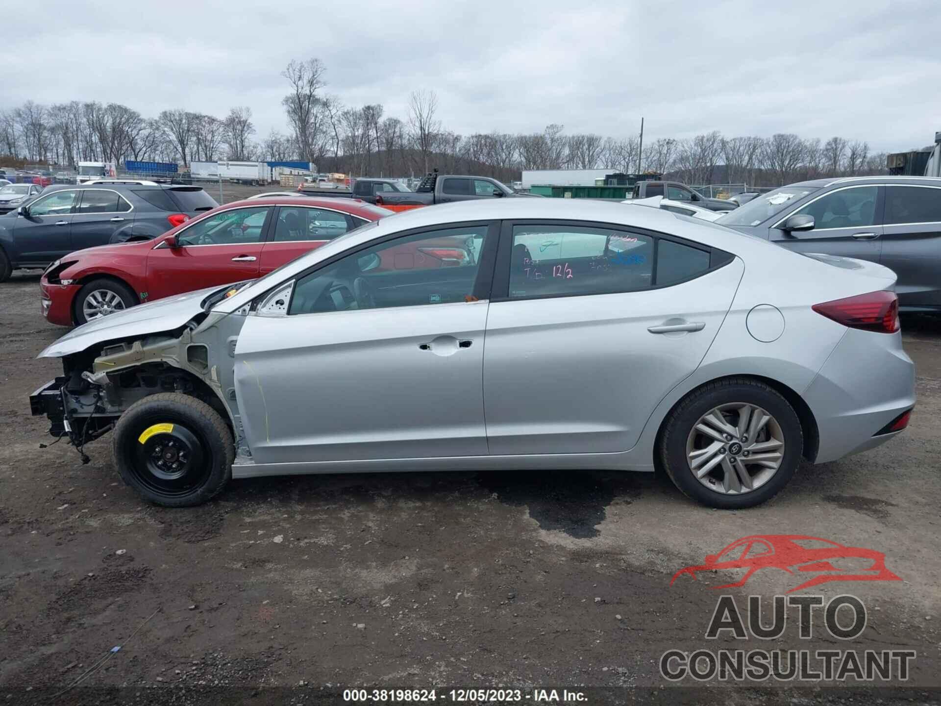 HYUNDAI ELANTRA 2020 - 5NPD84LF2LH536781