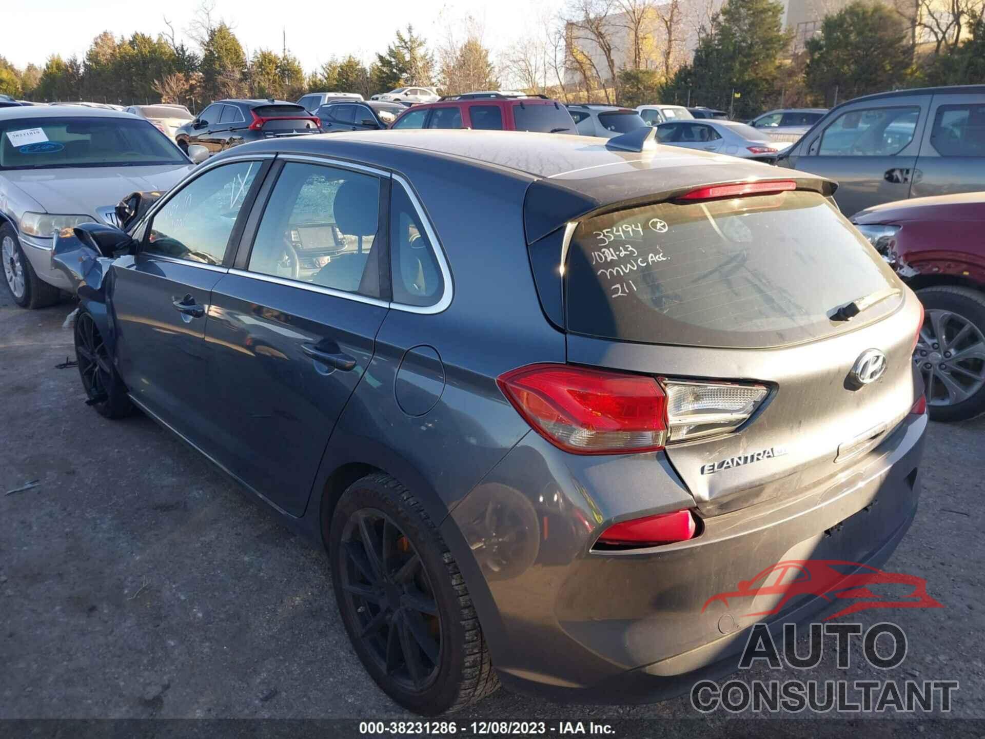 HYUNDAI ELANTRA GT 2018 - KMHH35LE6JU059140