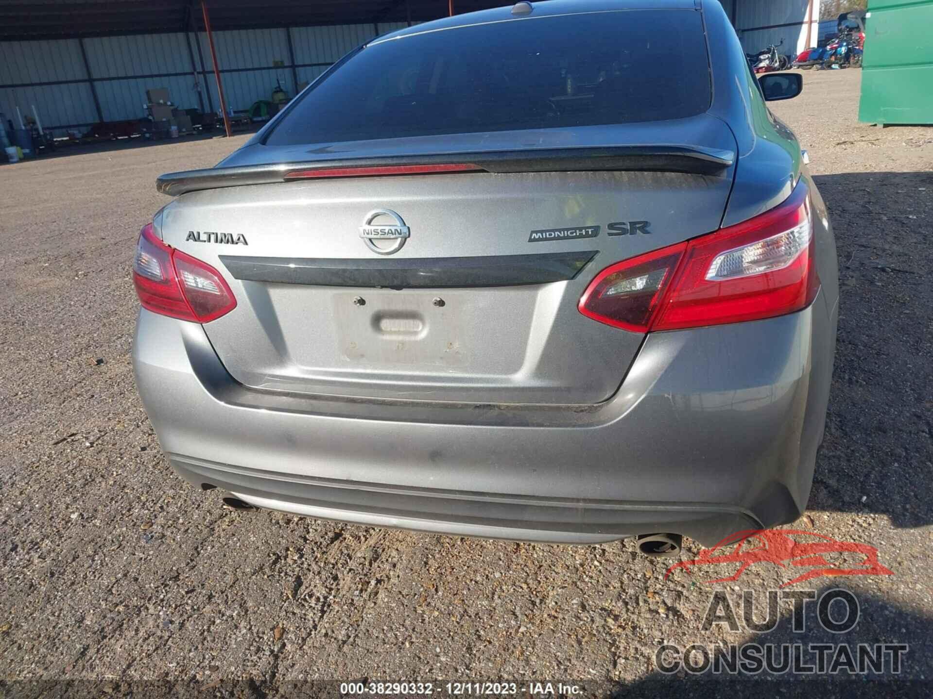 NISSAN ALTIMA 2018 - 1N4AL3AP3JC293083