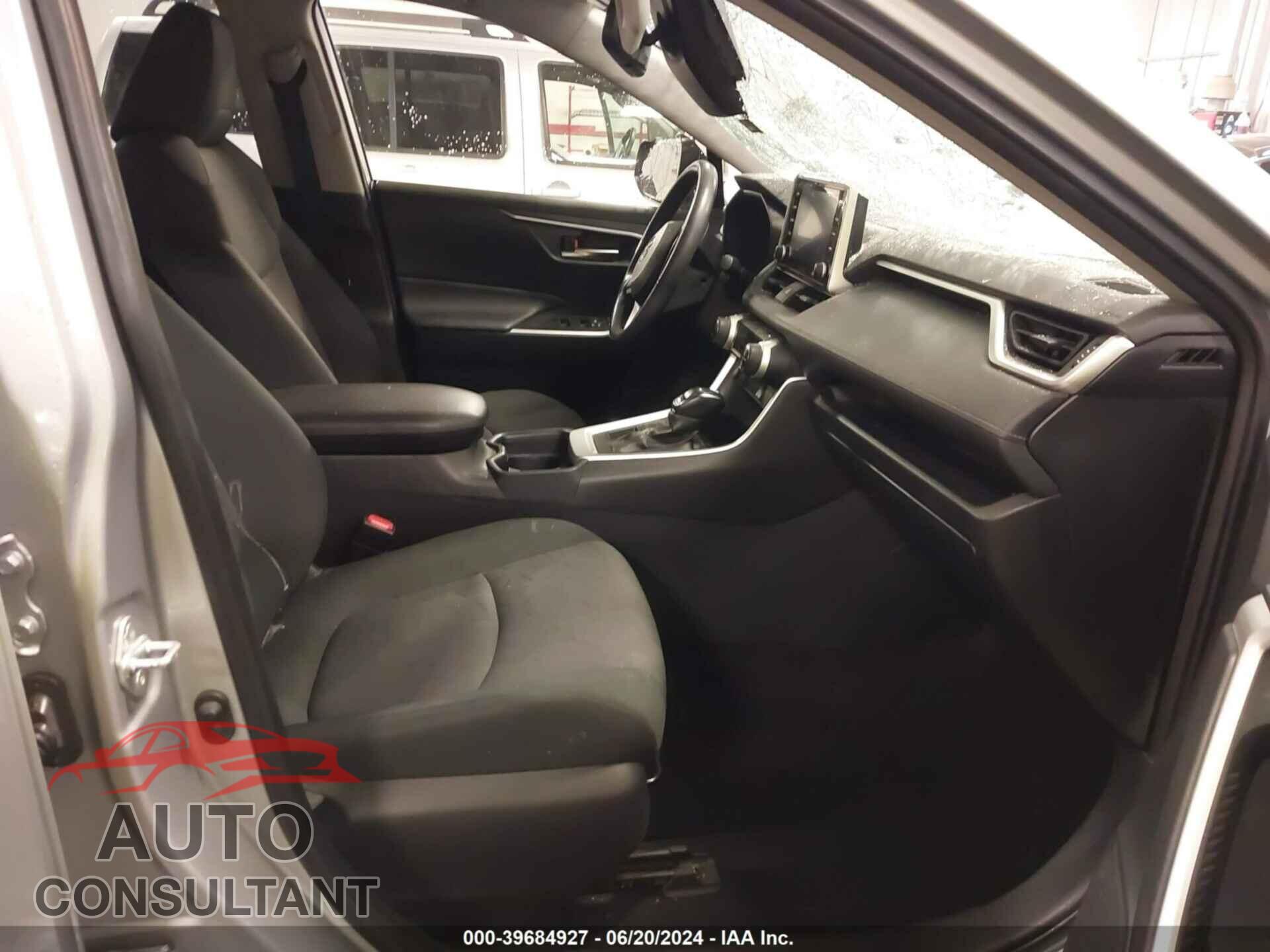 TOYOTA RAV4 2019 - JTMP1RFV3KD037655