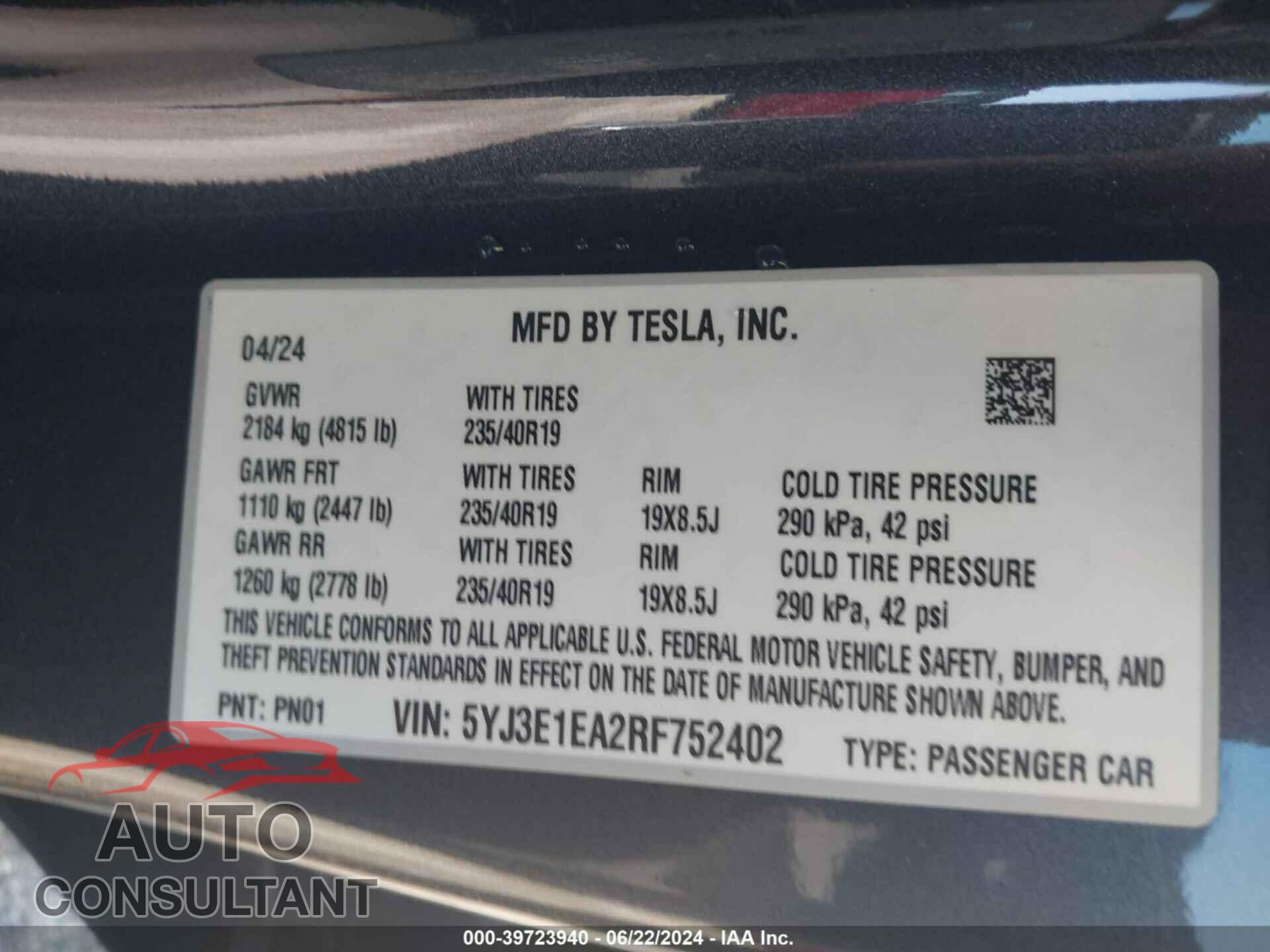 TESLA MODEL 3 2024 - 5YJ3E1EA2RF752402