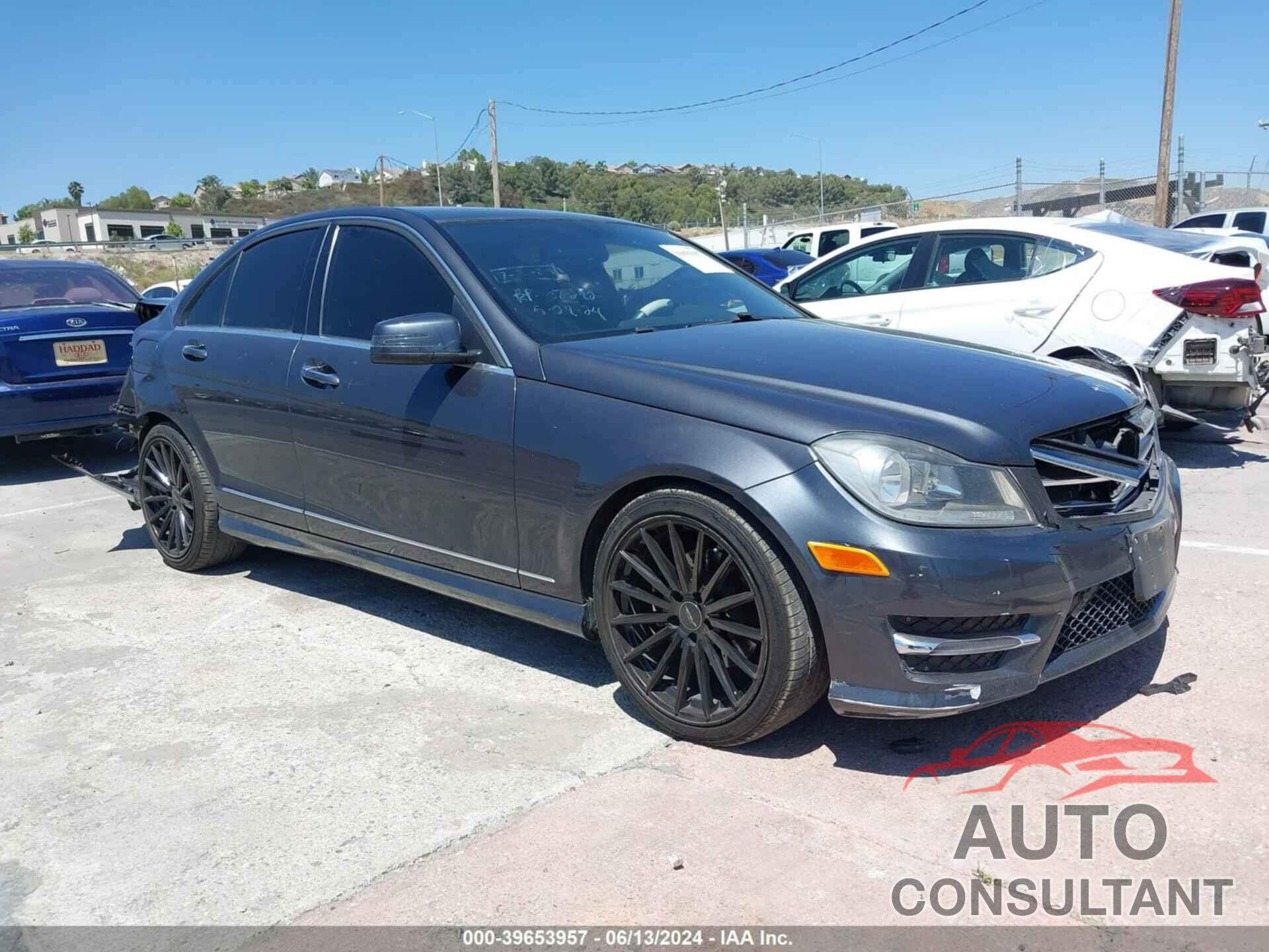 MERCEDES-BENZ C 250 2014 - WDDGF4HB4ER305679