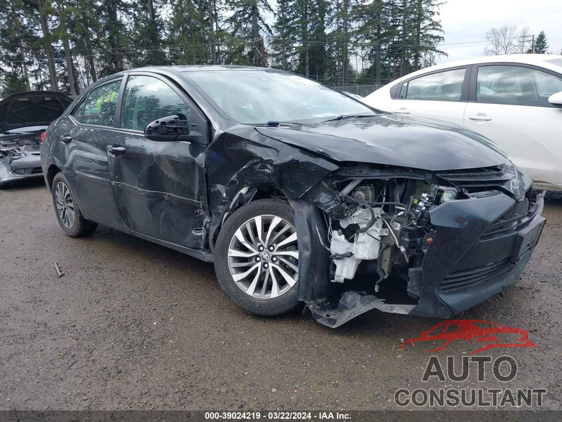 TOYOTA COROLLA 2018 - 5YFBURHE4JP819621