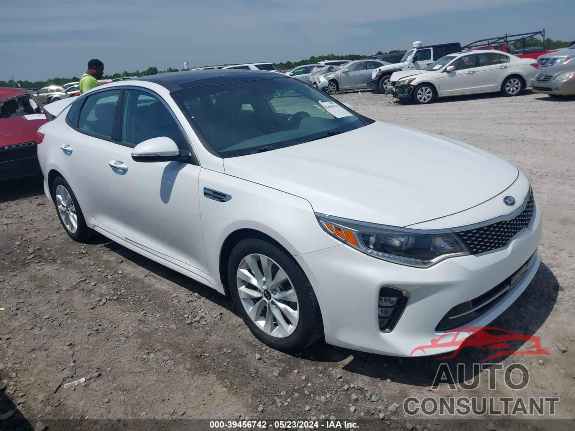 KIA OPTIMA 2018 - 5XXGU4L34JG193124