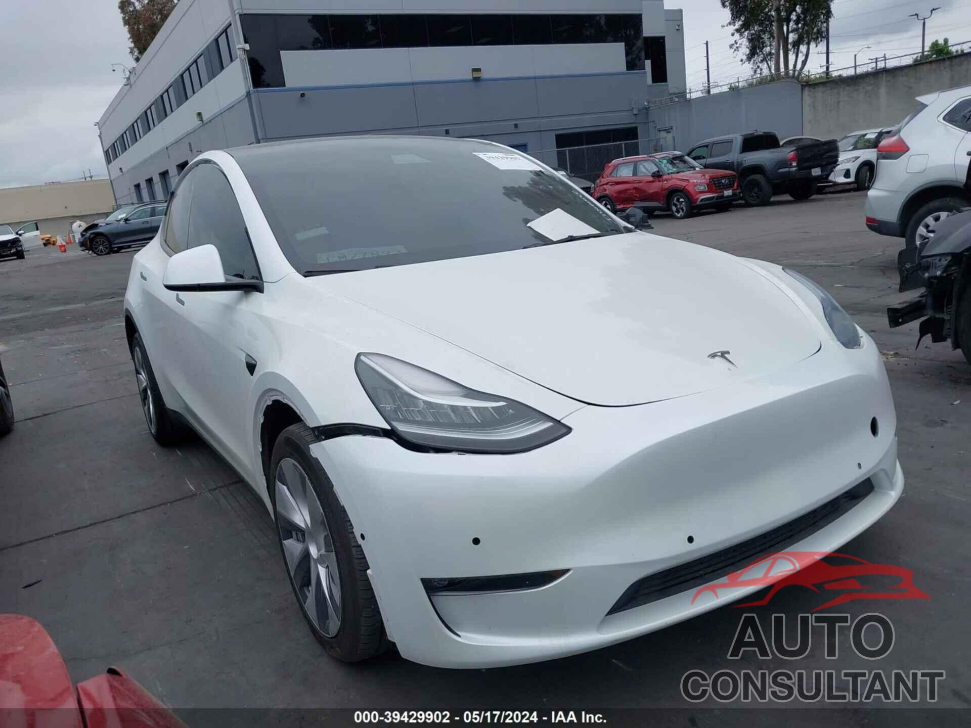 TESLA MODEL Y 2021 - 5YJYGDEE1MF213038